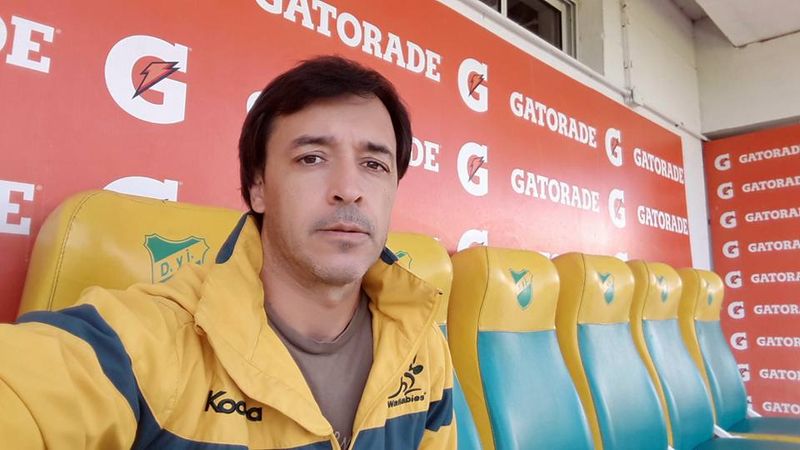ENTREVISTA A LIVIO CONTESOTTO:»Mi intención es poder estar en el campo, sea como entrenador o como asistente»