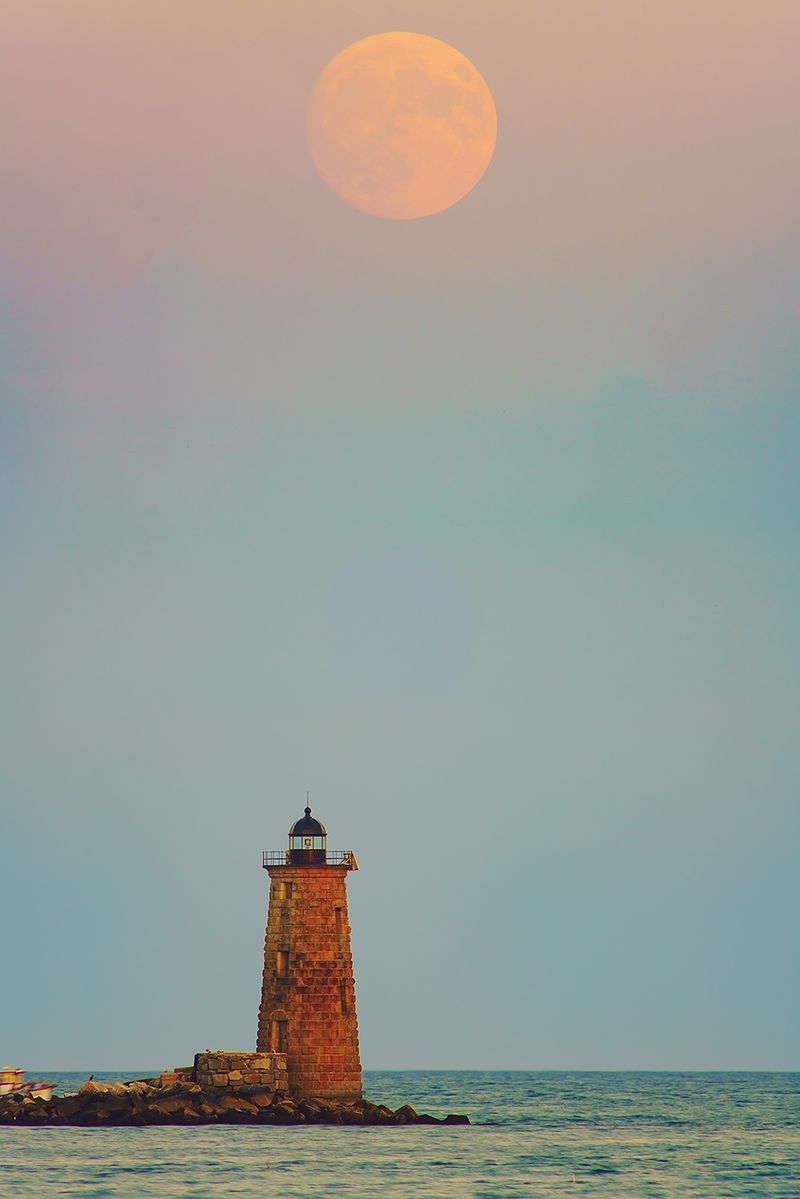Whaleback Lighthouse Moonrise