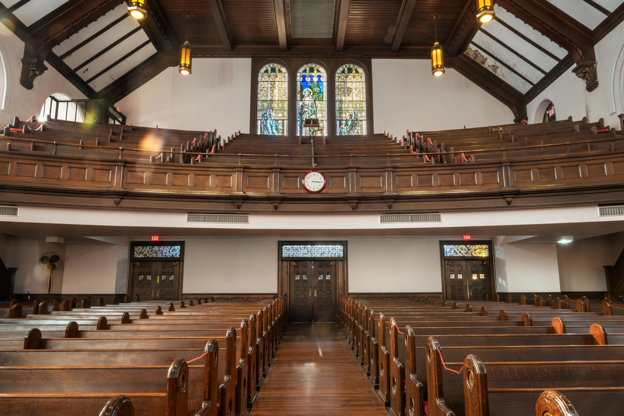 Interior view of the Pilgrim Congregational Church designed by Charles Eames from 1932-1937.