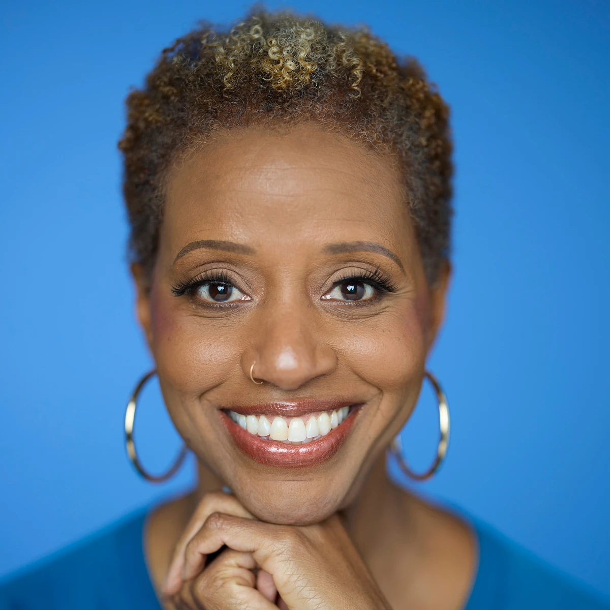 Headshot for Tara Roberts