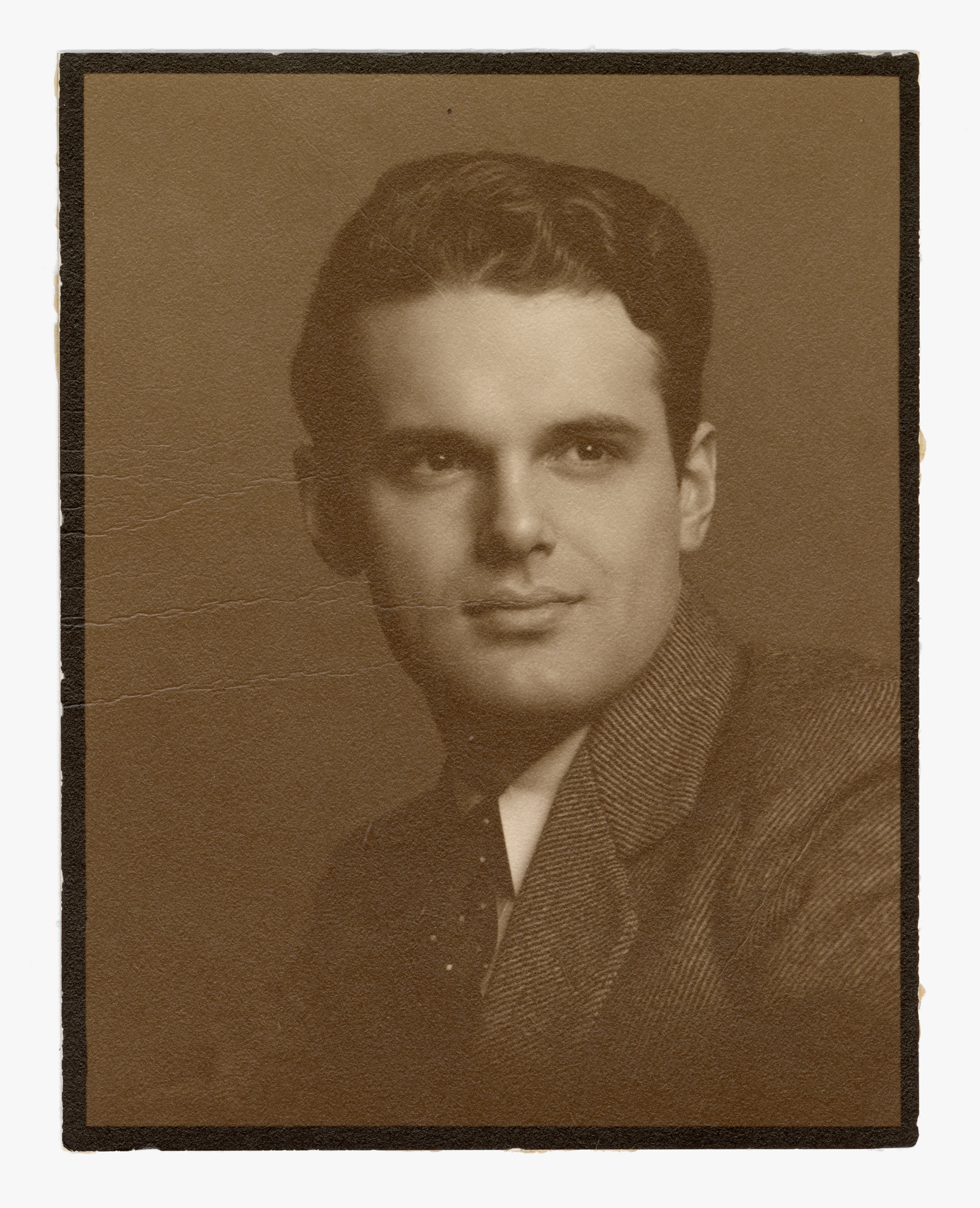 Portrait of Charles Eames from the fall of 1925 when he was a student at Washington University.
