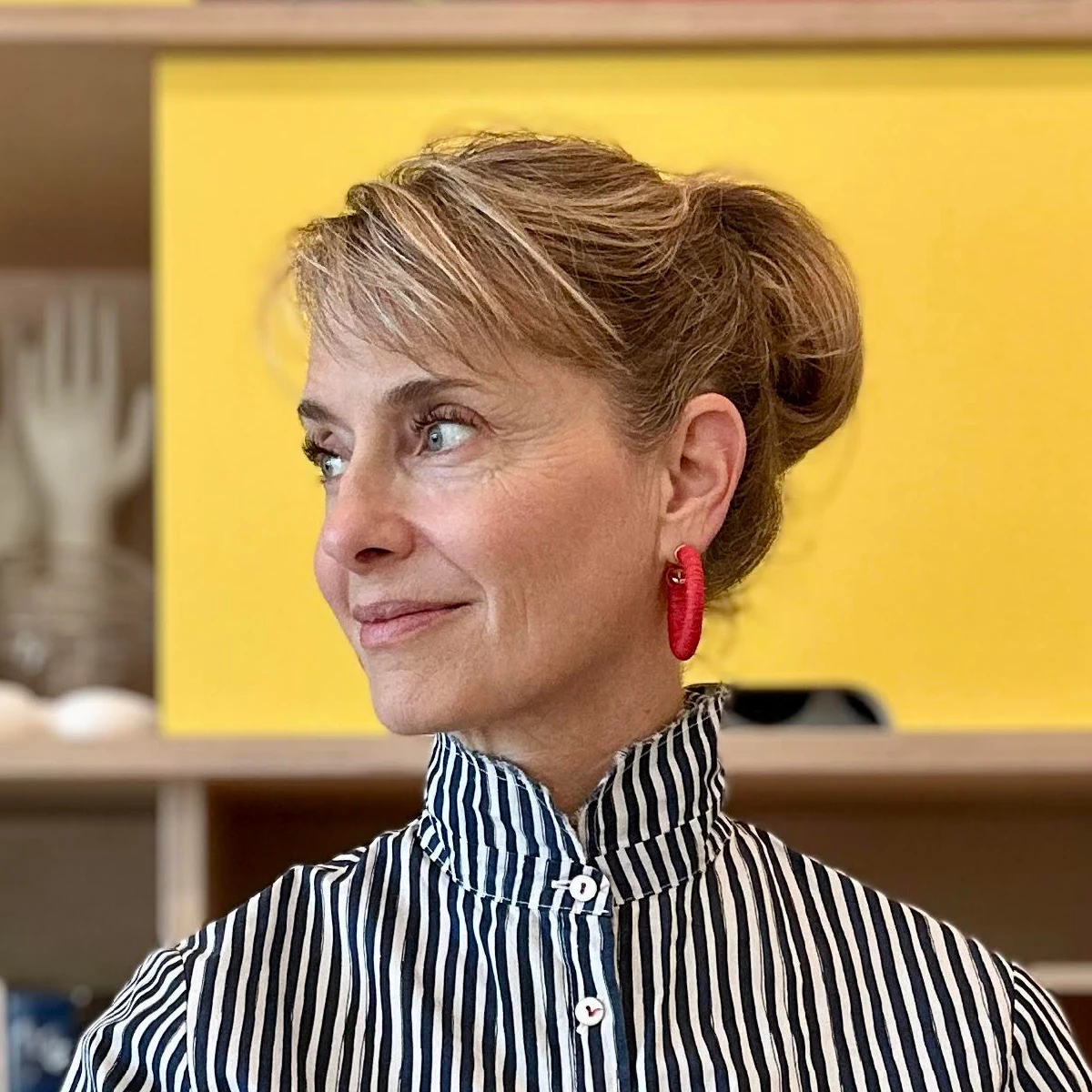 Headshot for Pam Scott