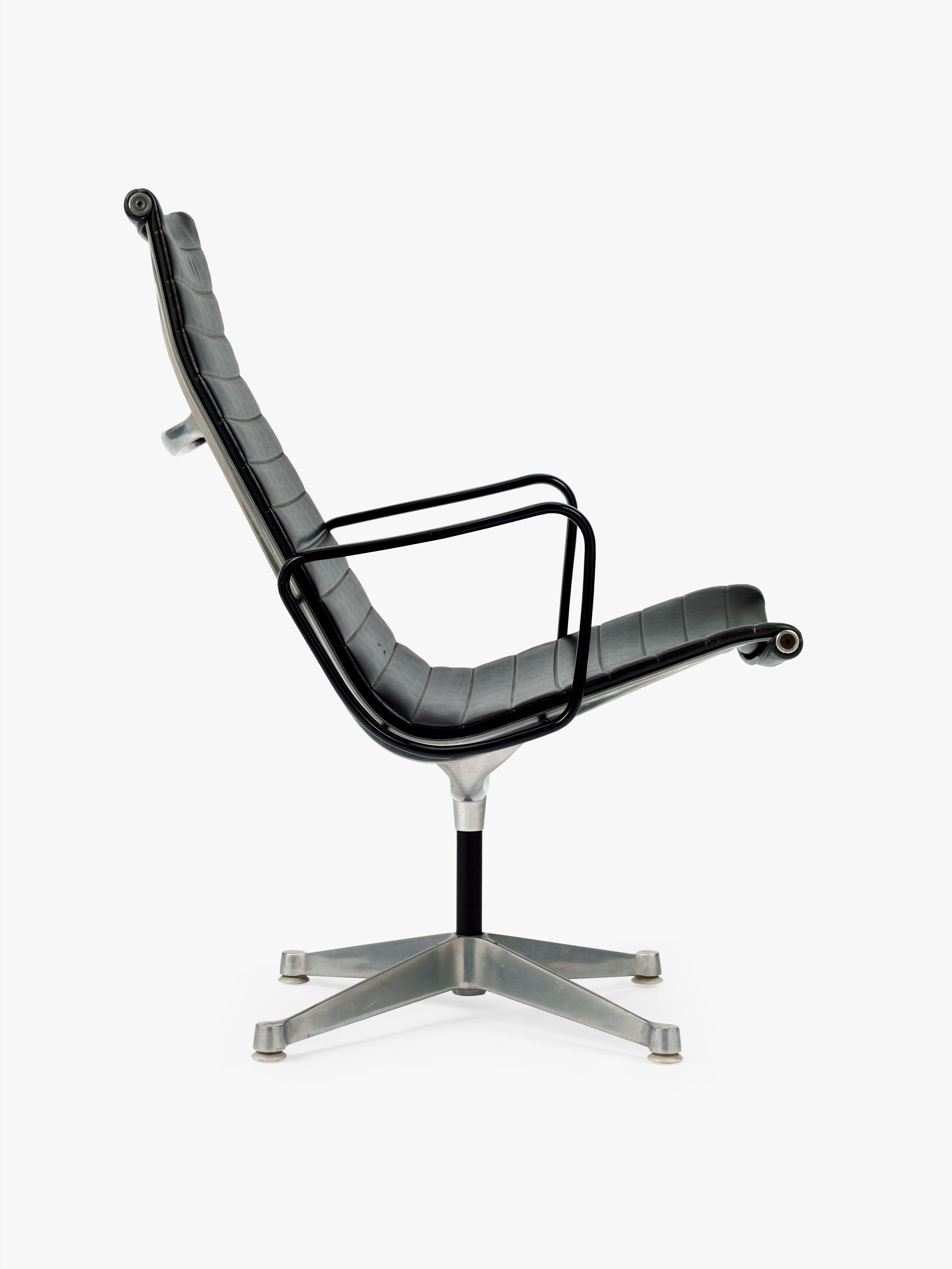 682 Lounge Chair with Arms | Eames Institute