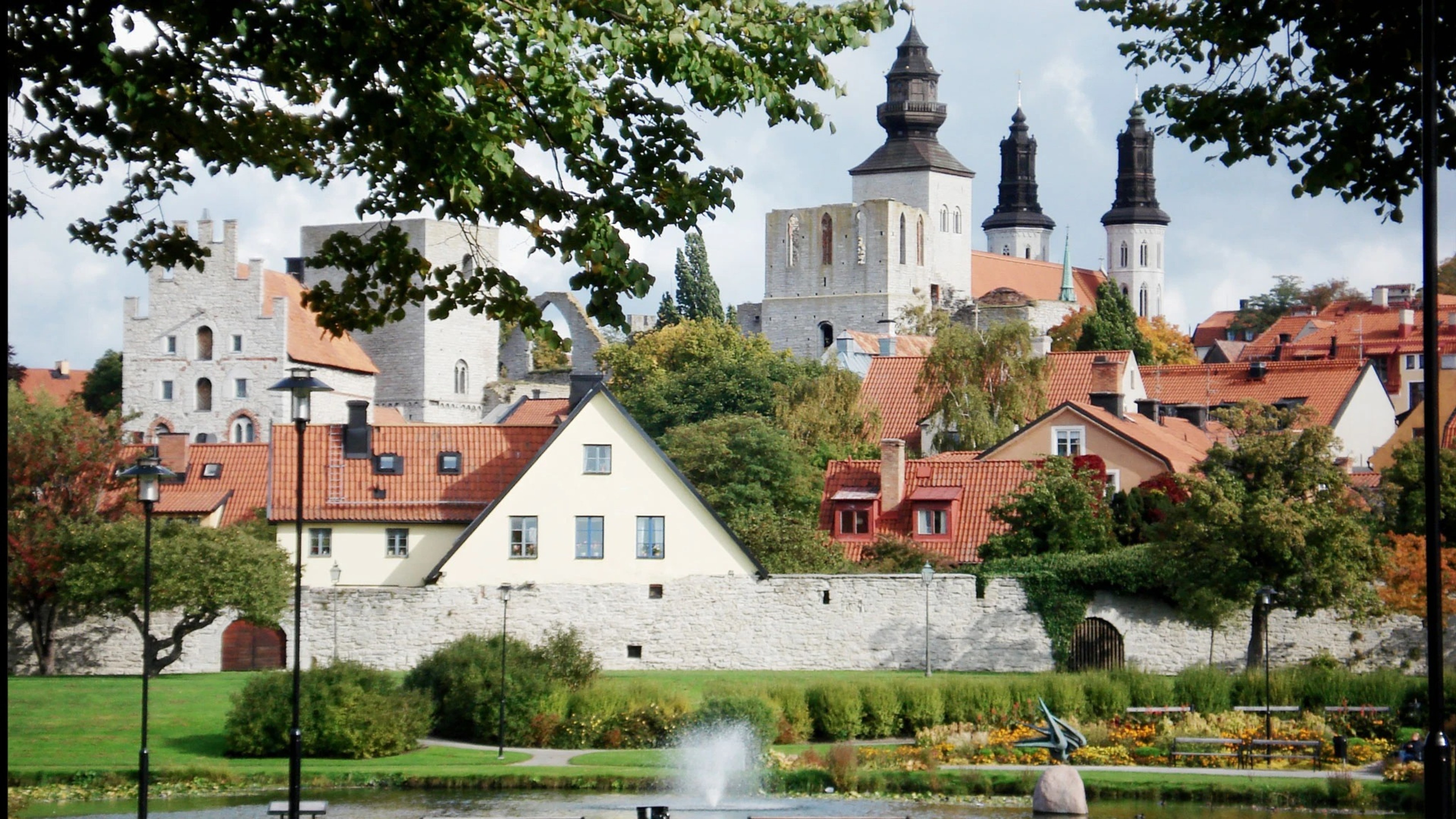 Här hittar du all info om Almedalen 2025