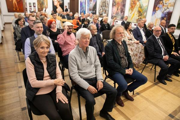 Grupa Visiorique Etrange w galerii Pałacu Vauxhall w Krzeszowicach