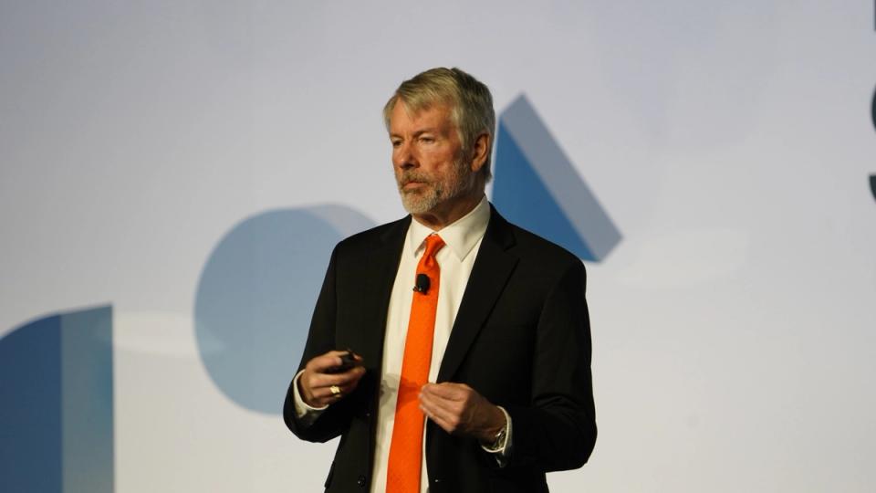 Estratégia anuncia dividendos semimensais nas ações preferenciais STRC