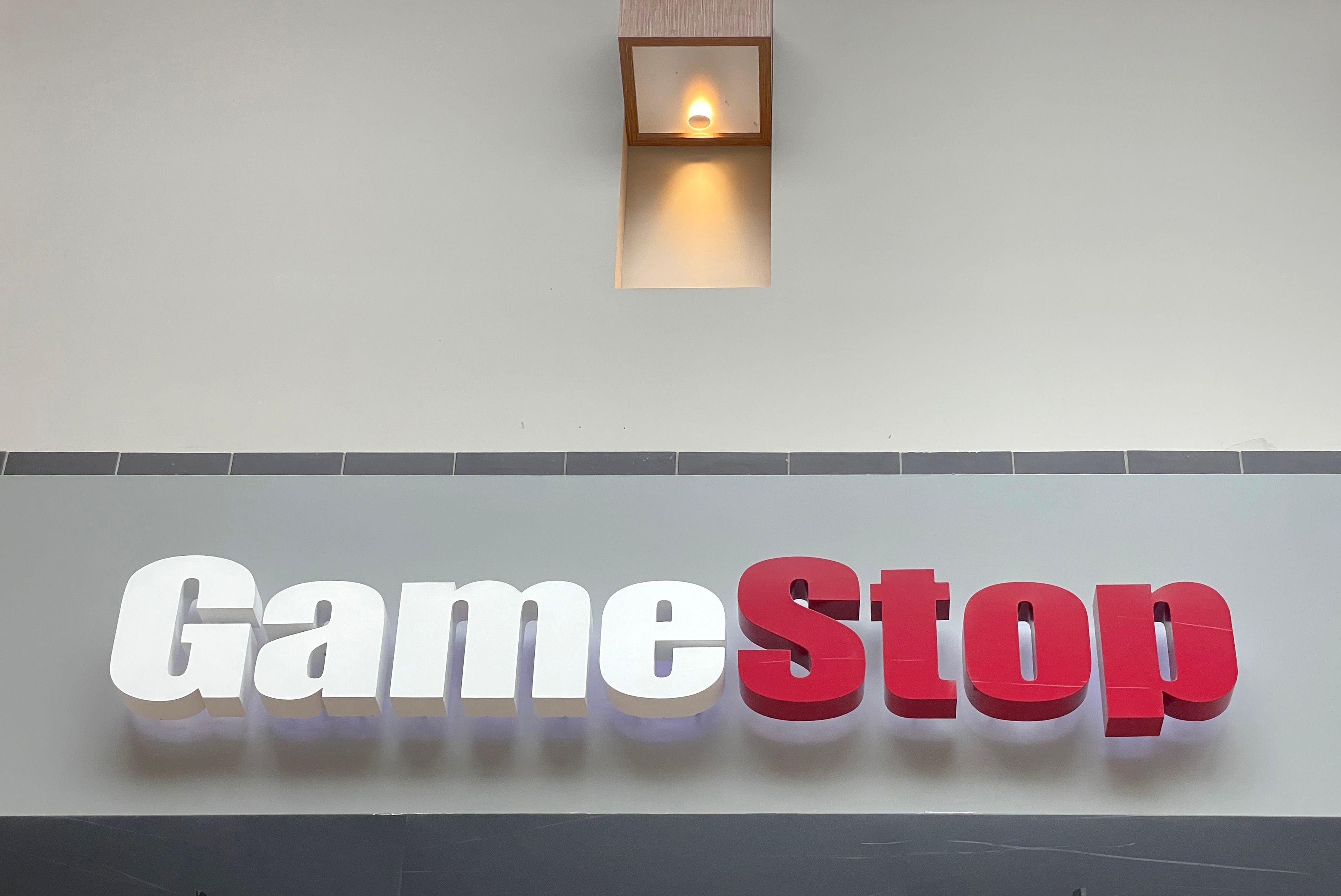 gamestop net worth 2025 - Ilustrasi 2