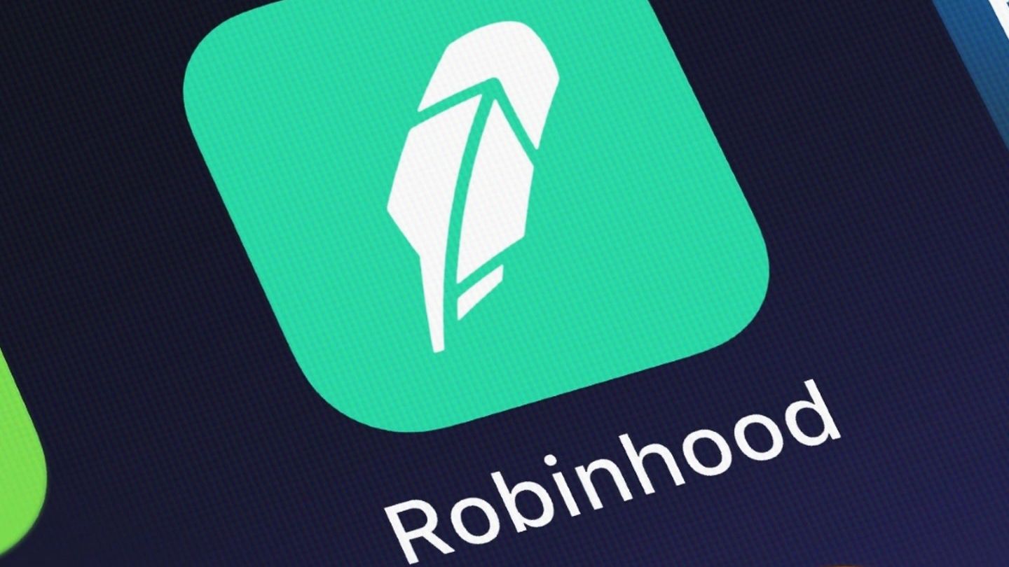 Robinhood (HOOD) News: Launches Tokenized Stocks on Arbitrum, Develops Own  Blockchain
