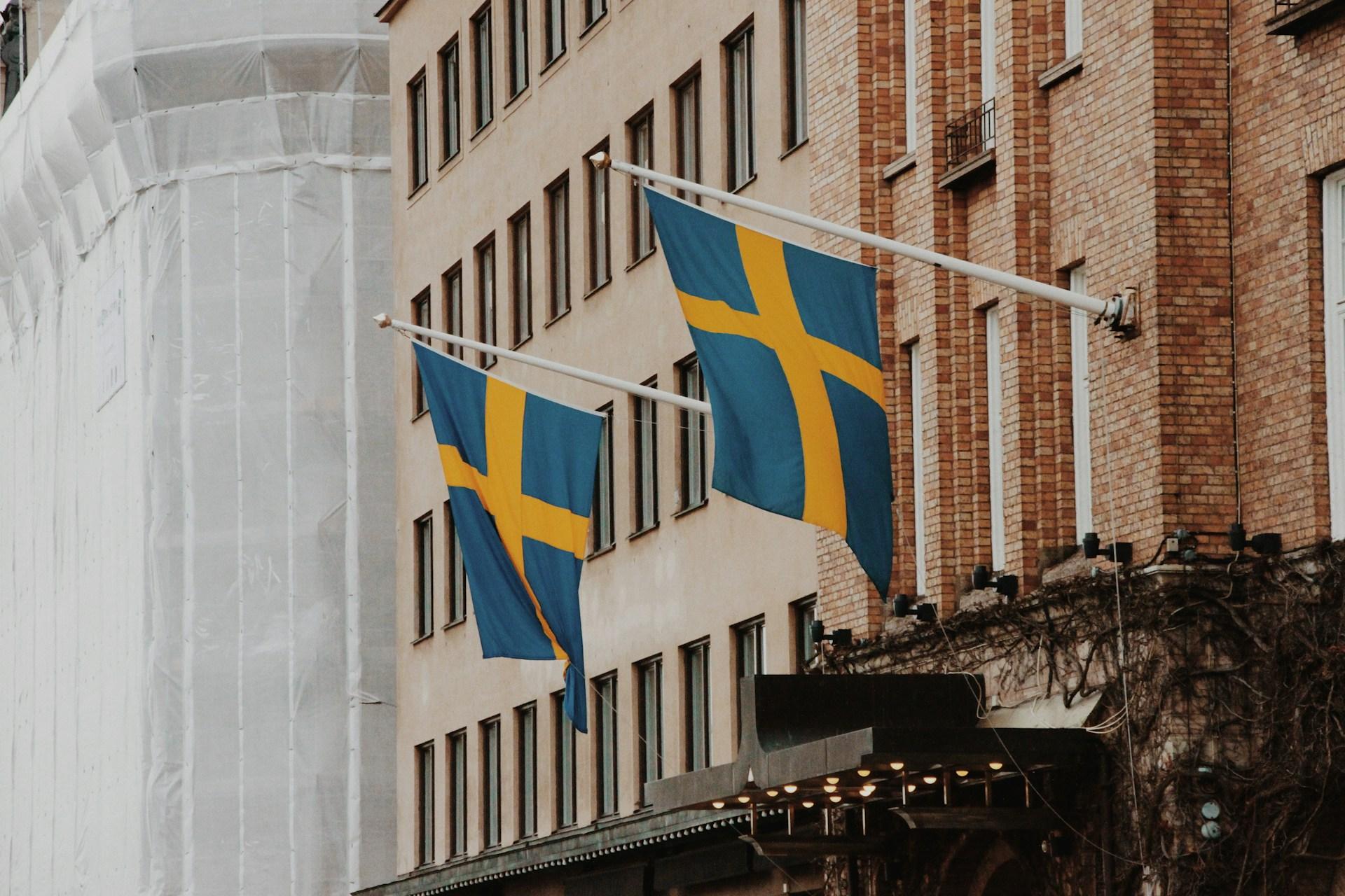 How Central Bank Digital Currencies Work and What They Mean for Everyday Earners