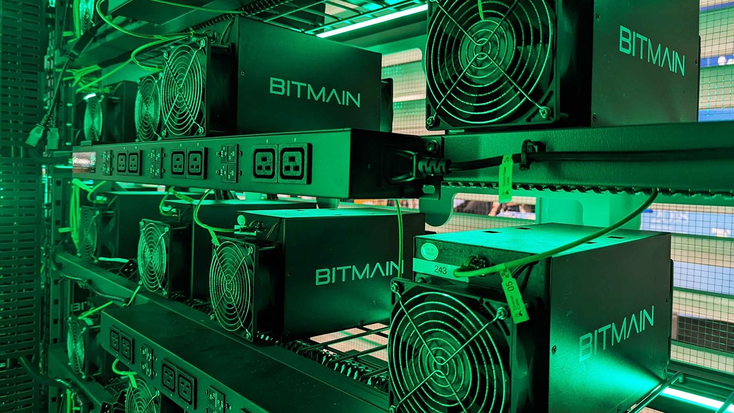 Bitcoin Mining Profitability Fell to All Time Lows in August, JPMorgan Analyst Says