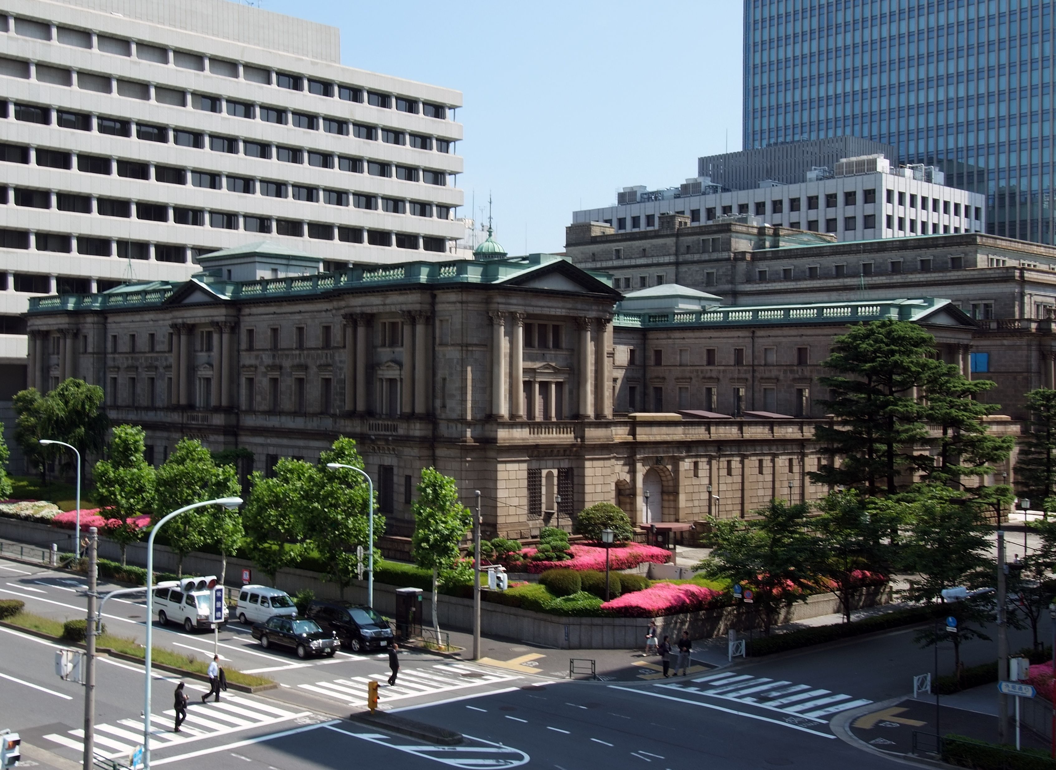 How Interest Rate Changes Influence Cryptocurrency Prices