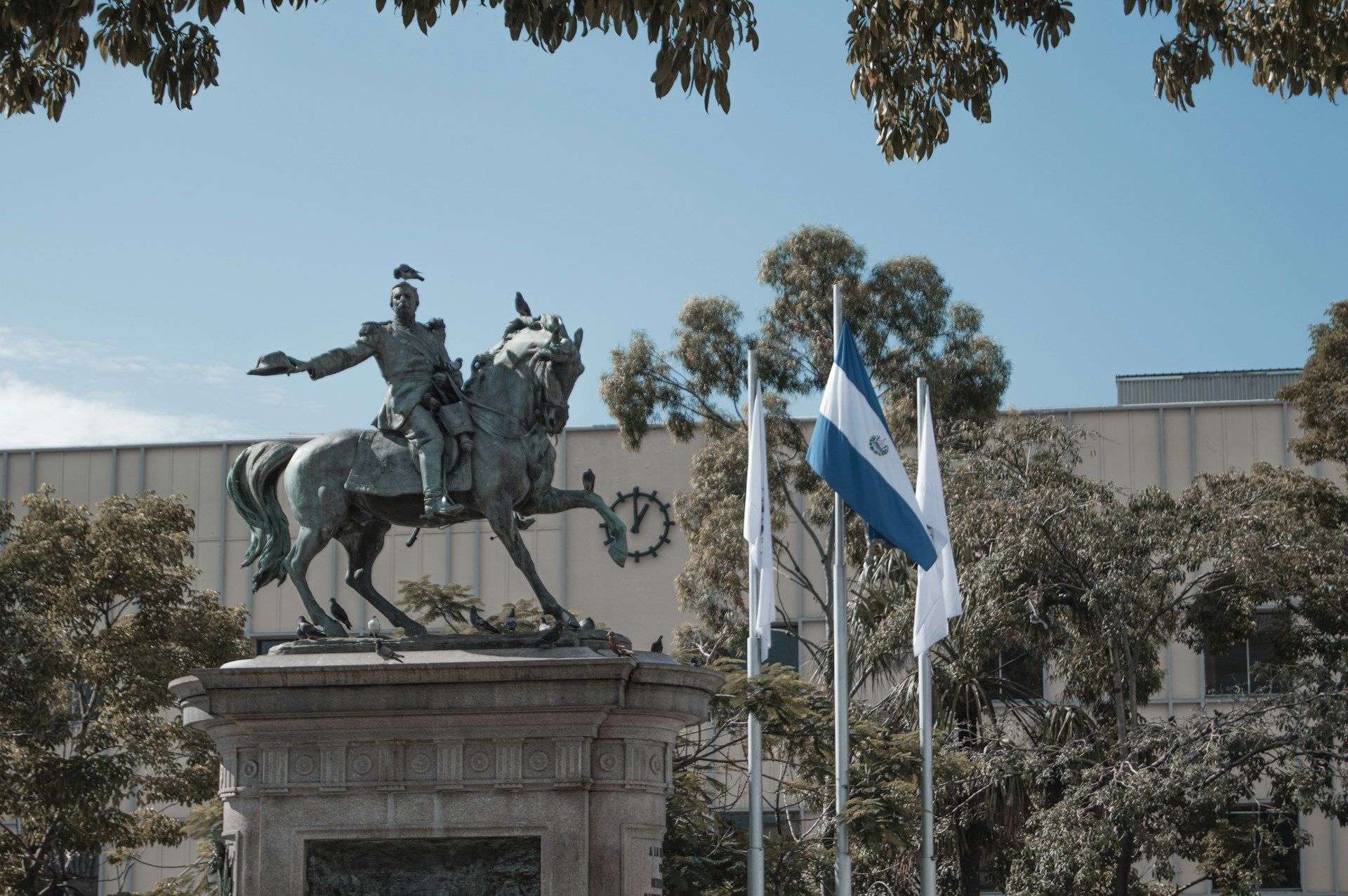 Bitcoin Developer Jon Atack Briefly Arrested in El Salvador After Neighborly Dispute