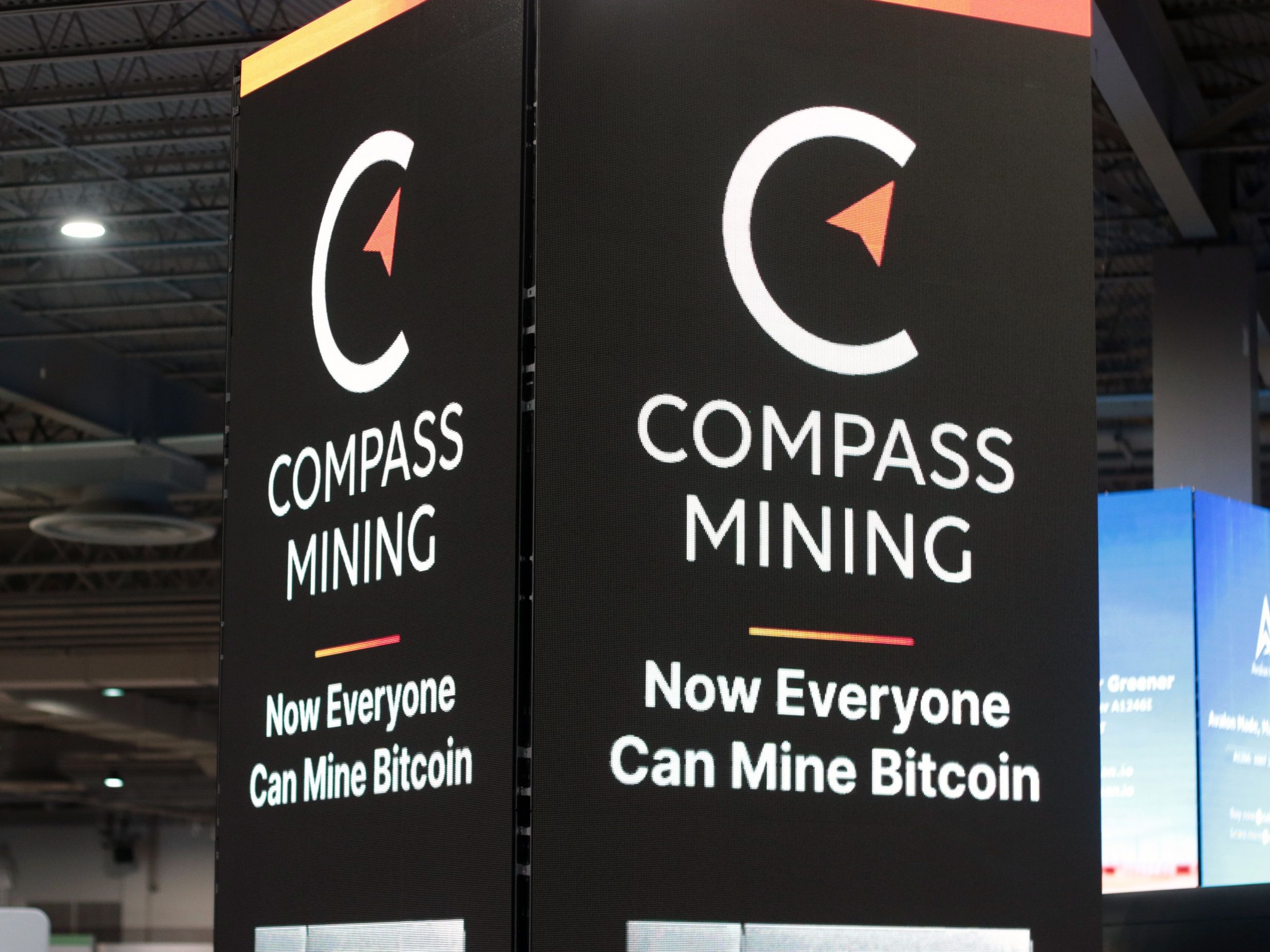 Compass Mining gana 1,5 millones de dólares en una demanda contra una  empresa de alojamiento
