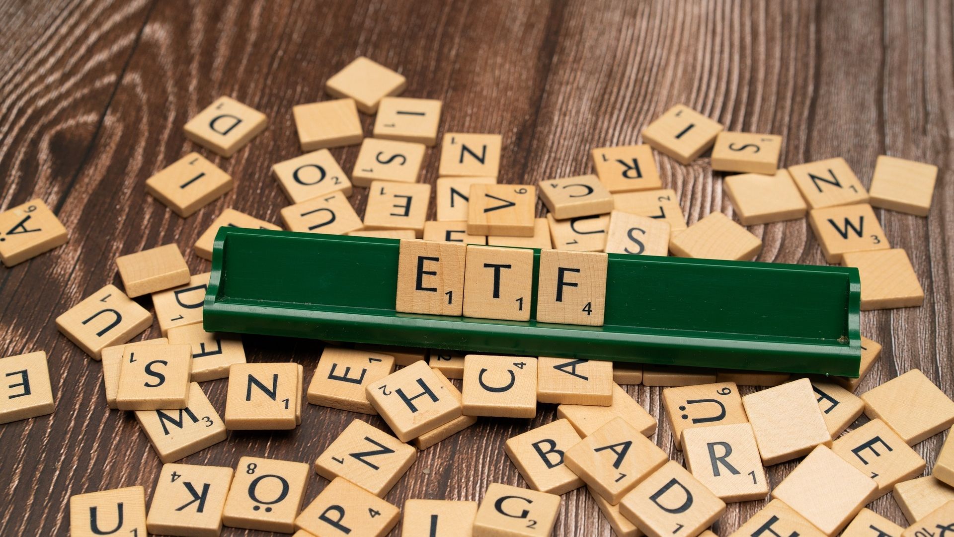 Bitcoin ETF Daily Inflow Hits $556M as BTC Appears Primed for Breakout