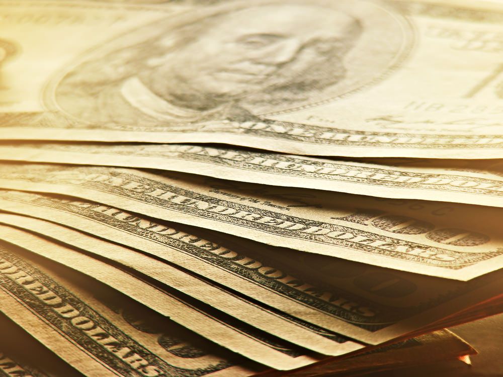 Coinbase's Base Sees Over $4B in Capital Outflows Through Cross-Chain Bridges; Ethereum Registers Inflows of $8.5B