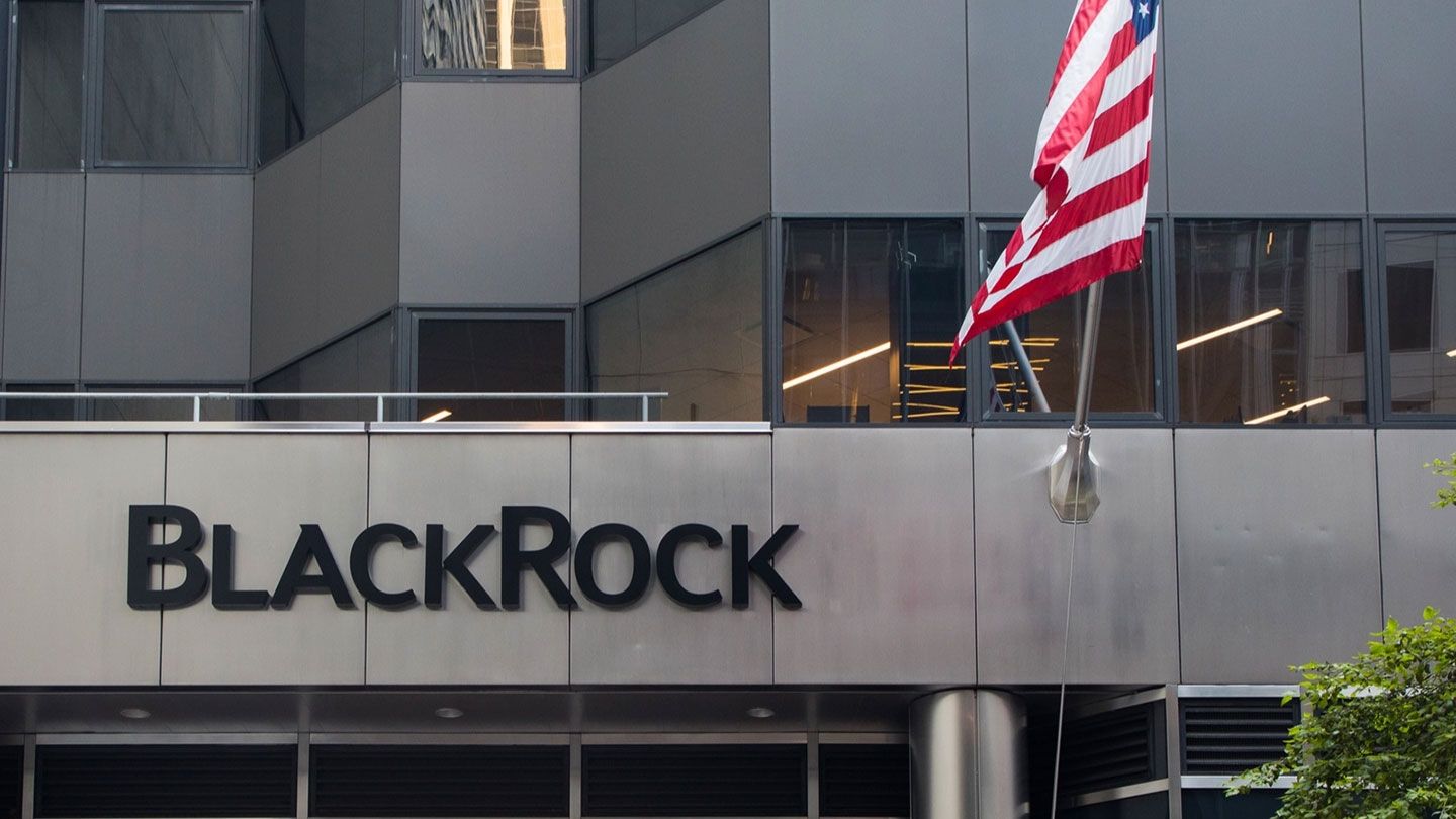 BlackRock's Spot Bitcoin ETF Draws $526M in Net Inflows