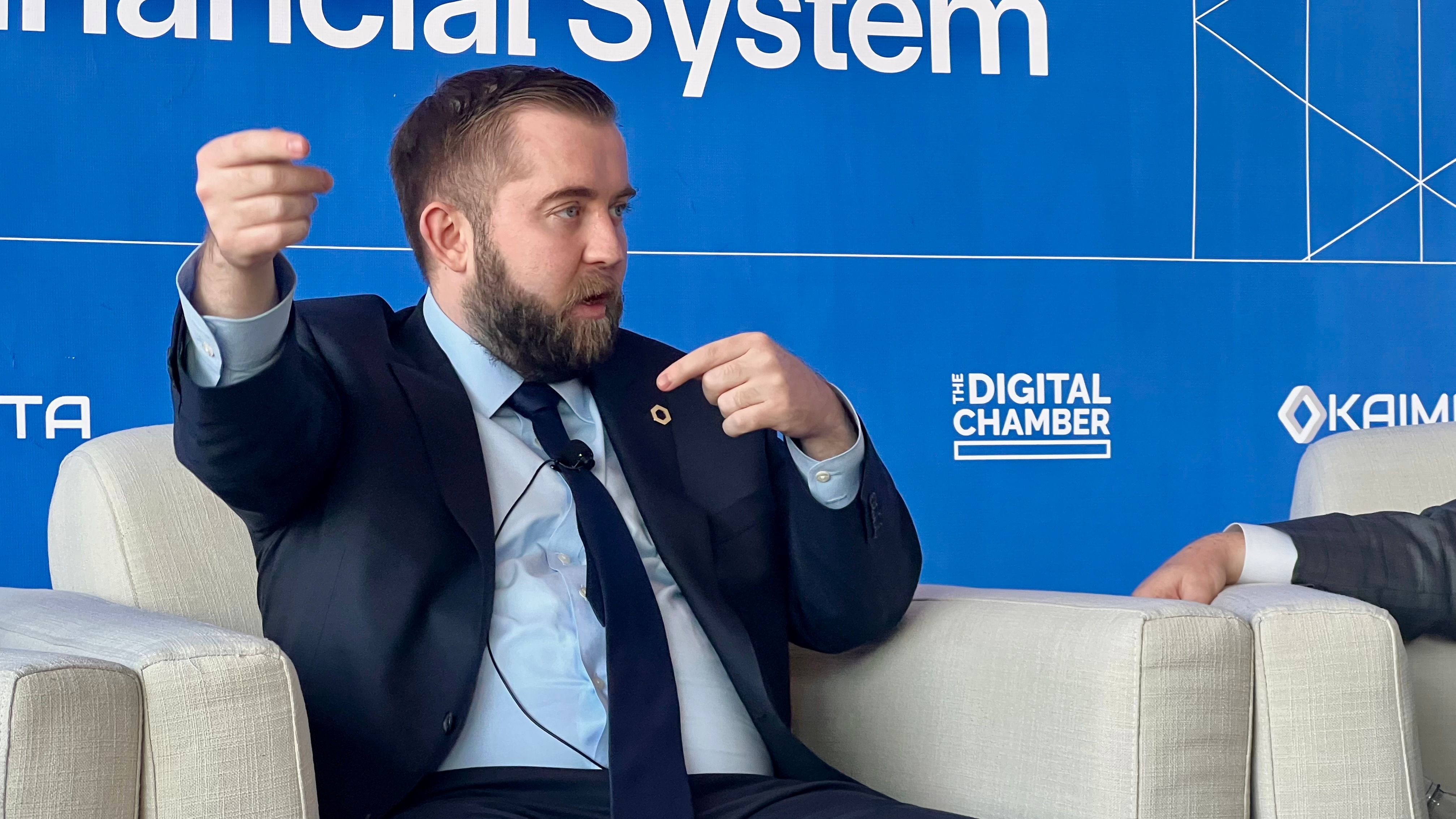 체인링크, NYSE 모회사 ICE와 협력하여 FX 및 귀금속 데이터 온체인 제공