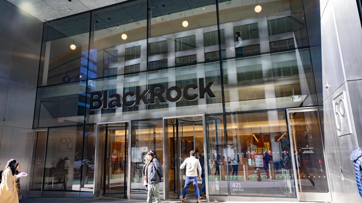 H Point Icon Uniswap news: UNI surges 25% on BlackRock investment