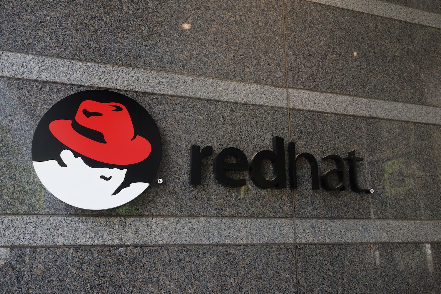 Open Source Giant Red Hat Launches First Blockchain Initiative