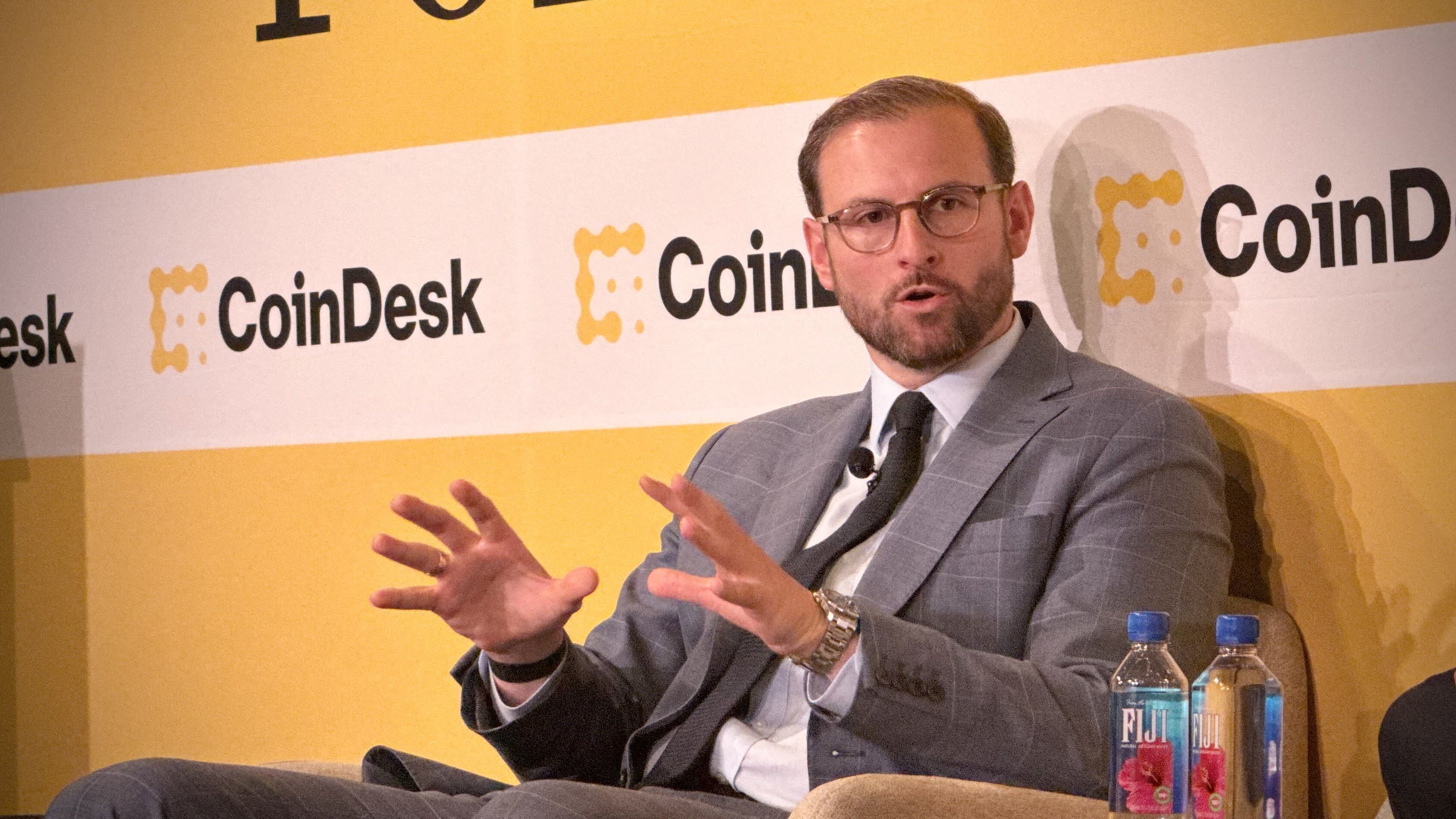 Crypto market structure can't wait for shot at post-election Clarity Act surge: White House