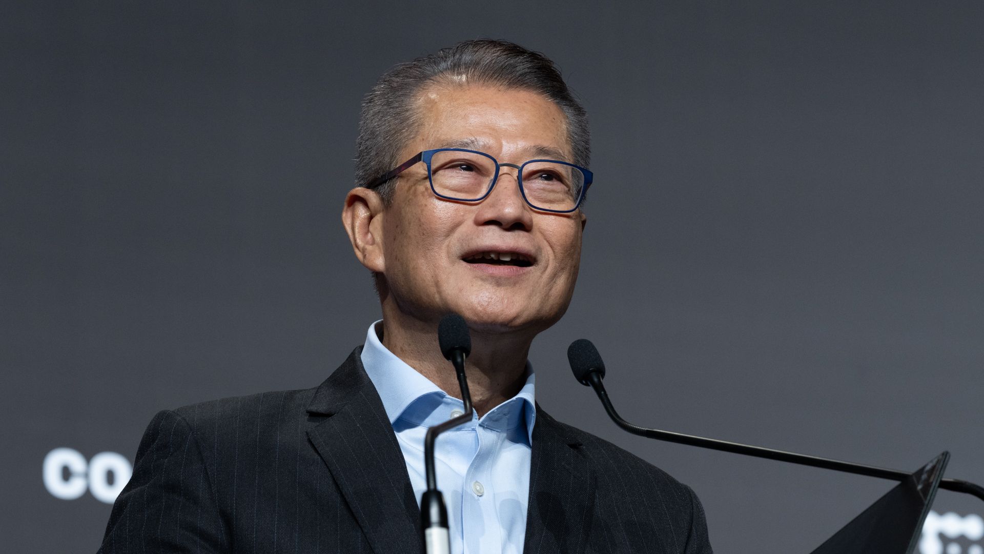 Penundaan Lisensi Stablecoin HKD Hong Kong Tantang Rencana Maret