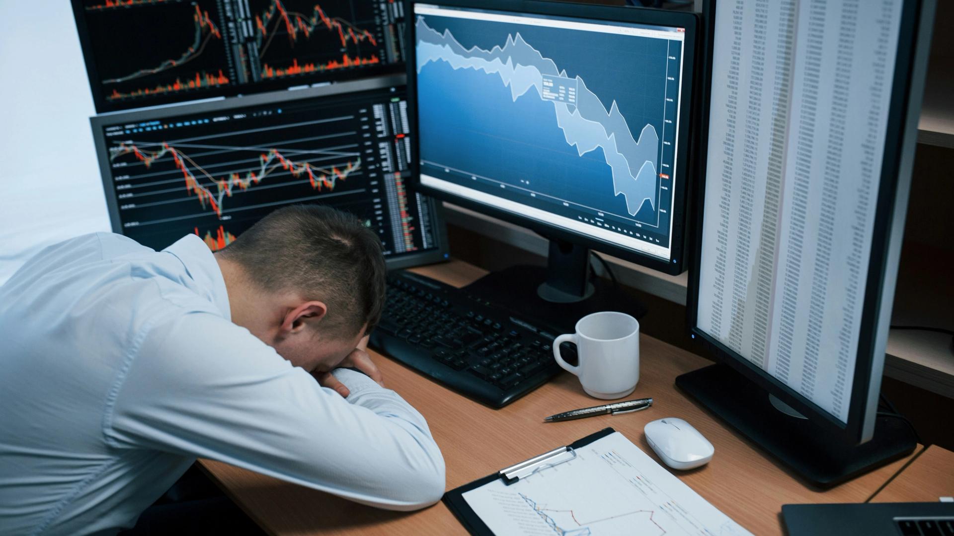 Crypto Markets Today: Bitcoin, Ether Sink to Multimonth Lows as Liquidity Dries Up