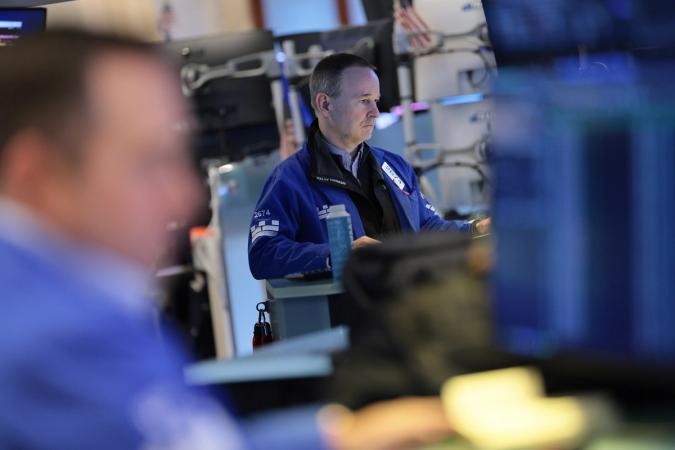 Wall Street analysts urge investors to buy crypto stocks after $6.3 billion Binance hack