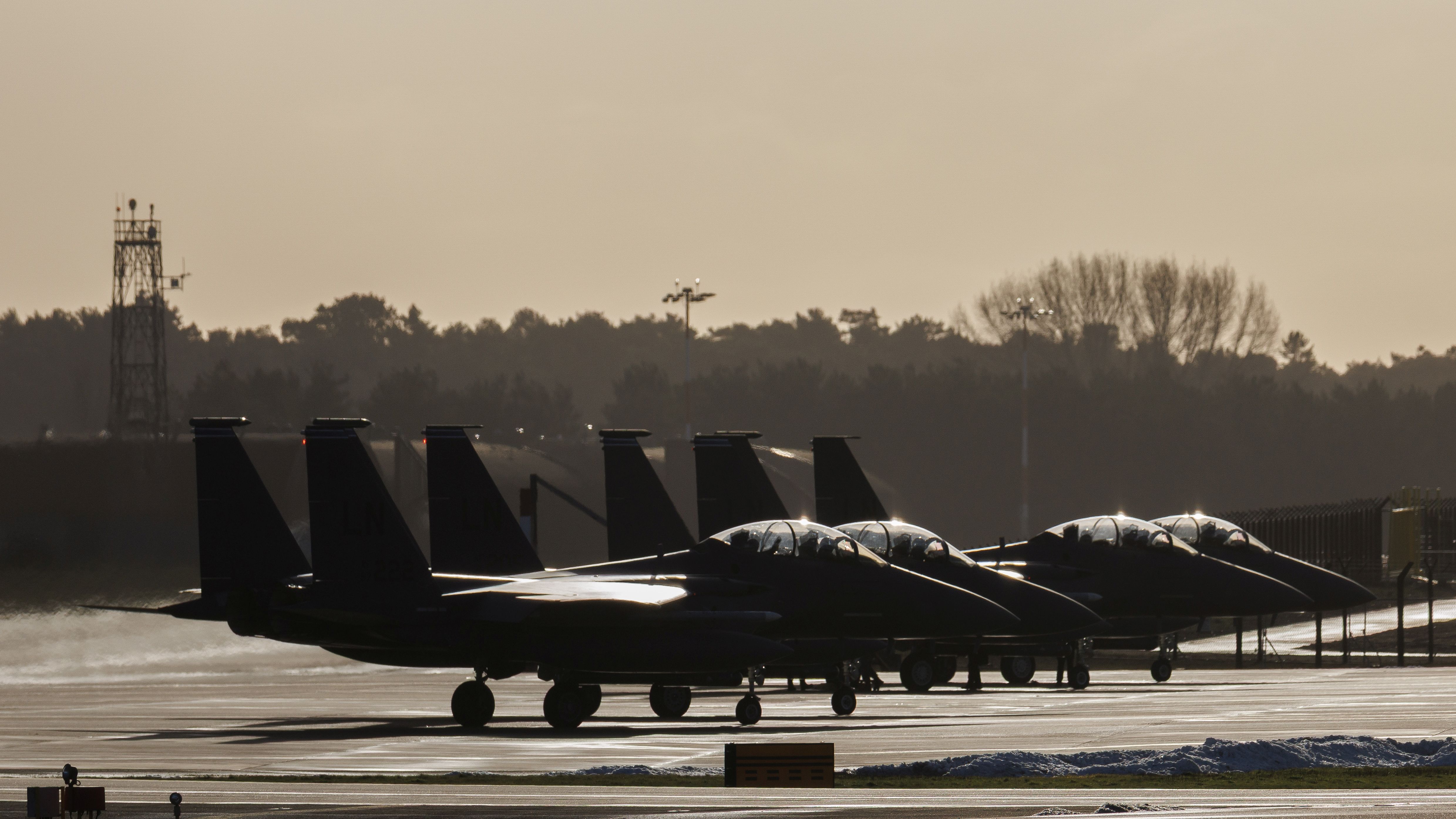 Bitcoin rises, oil falls as global tensions ease: Crypto Daybook Americas