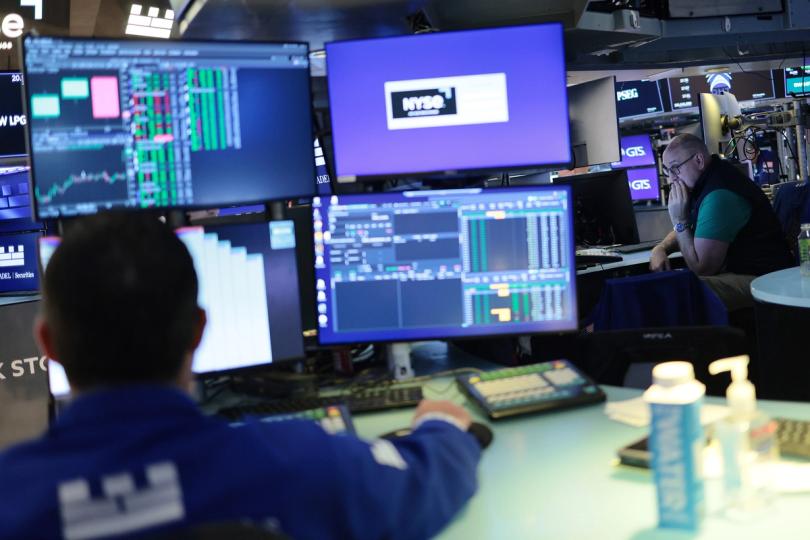 Crypto Long & Short: With MSTR concerns assuaged, look to traditional signals around BTC