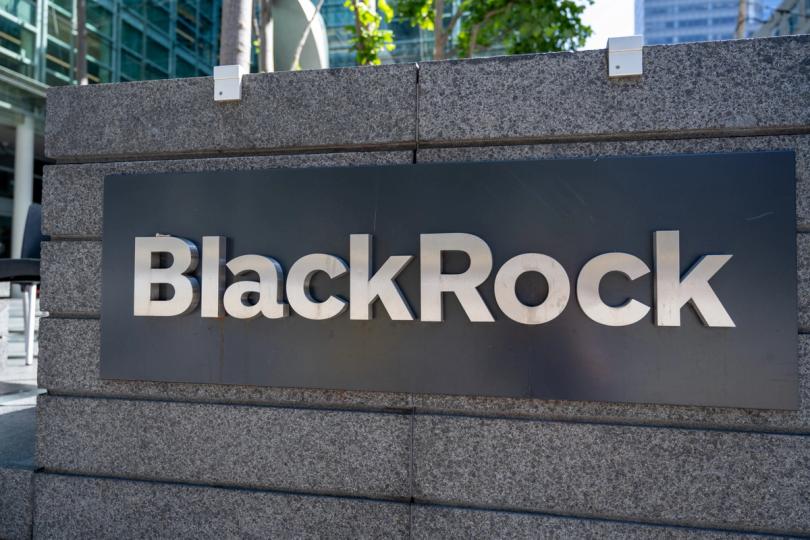 BlackRock’s income-paying bitcoin ETF nears launch at a fee that undercuts rivals BlackRock’s income-paying bitcoin ETF nears launch at a fee that undercuts rivals