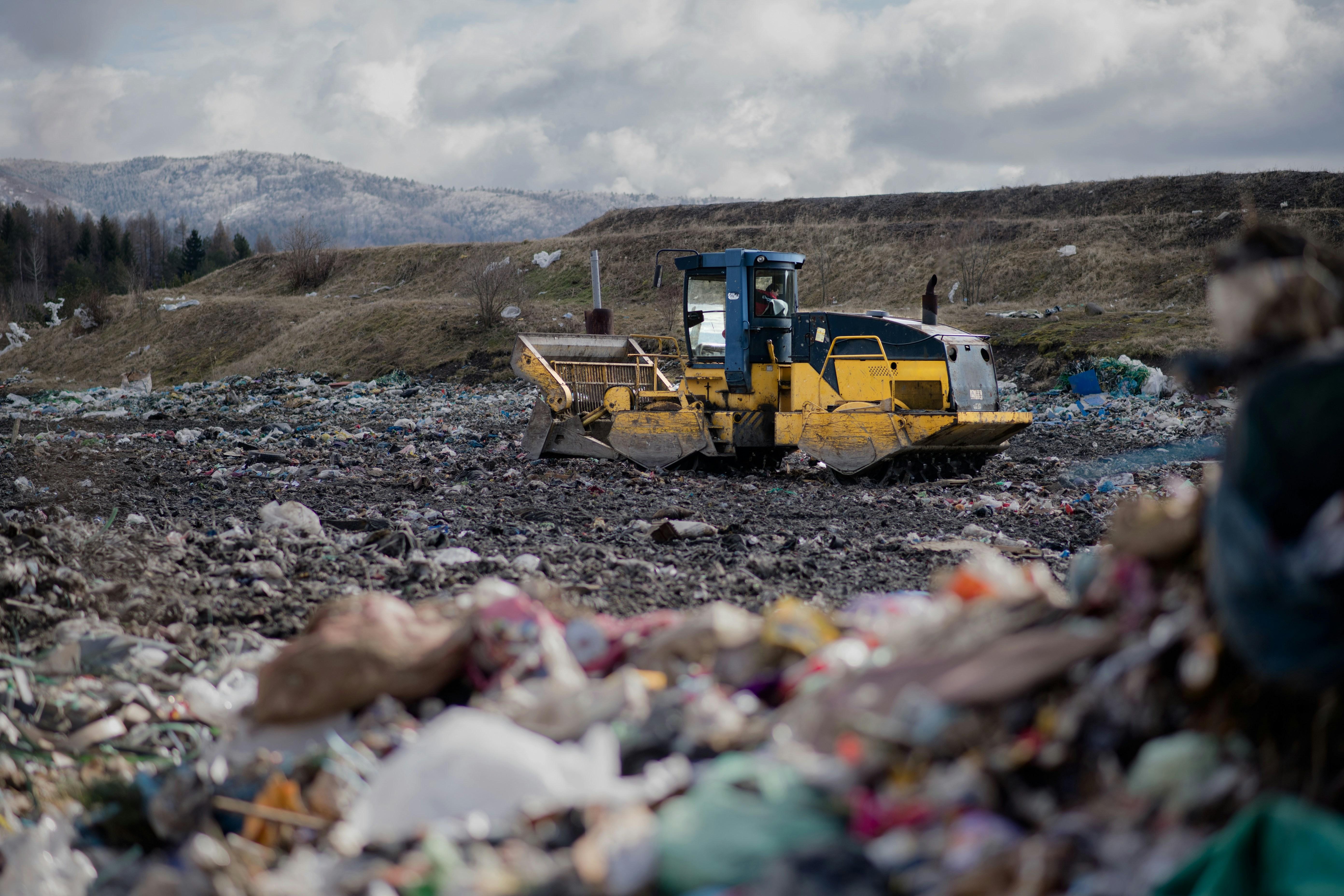 U.K. Man Wants to Buy Landfill in Search for Drive With $784M of Bitcoin ( BTC): Report