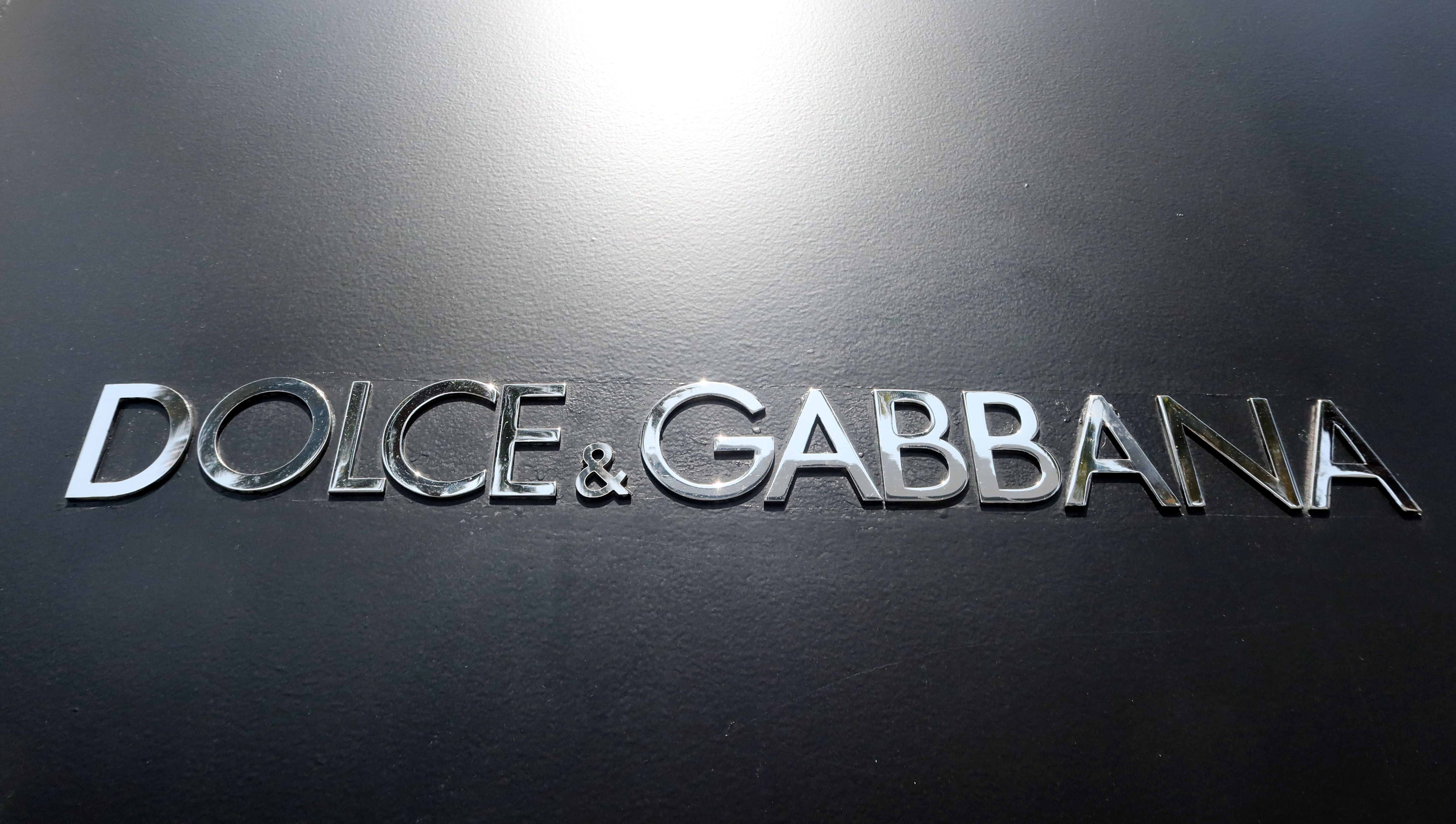 Dolce & Gabbana Sued for Messing Up Delivery of Its NFTs: Bloomberg