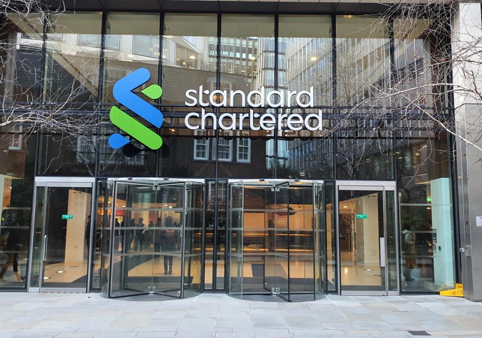 Standard Chartered Launches Direct Bitcoin and Ether Trading for Wealthy UAE Clients