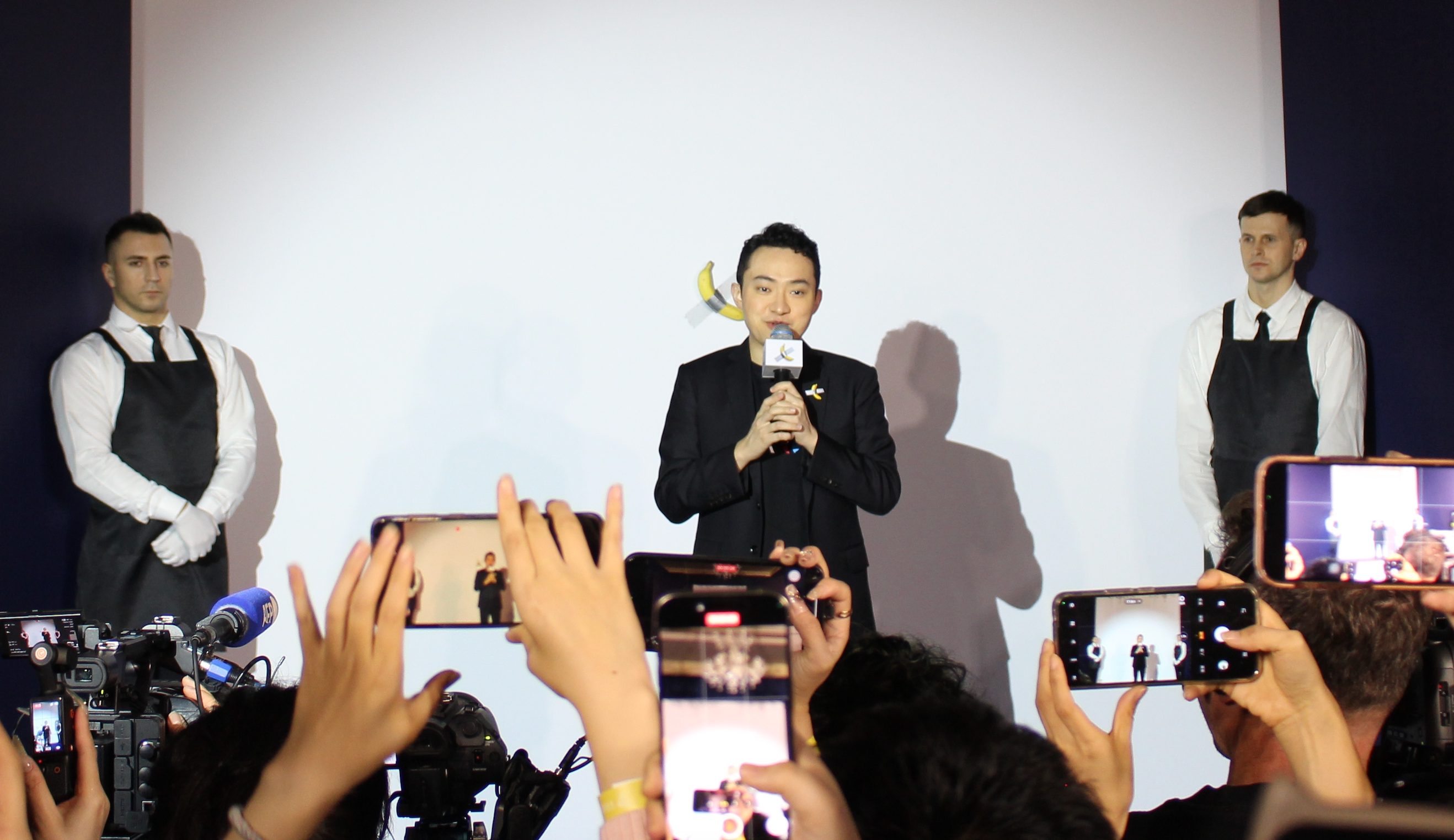 Crypto Entrepreneur Justin Sun Ate a .2M Banana Artwork at an Event in Hong Kong