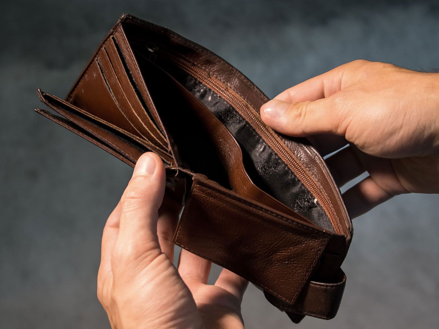 바이낸스 소유의 트러스트 월렛 사용자, 해킹된 크롬 확장 프로그램으로 700만 달러 손실