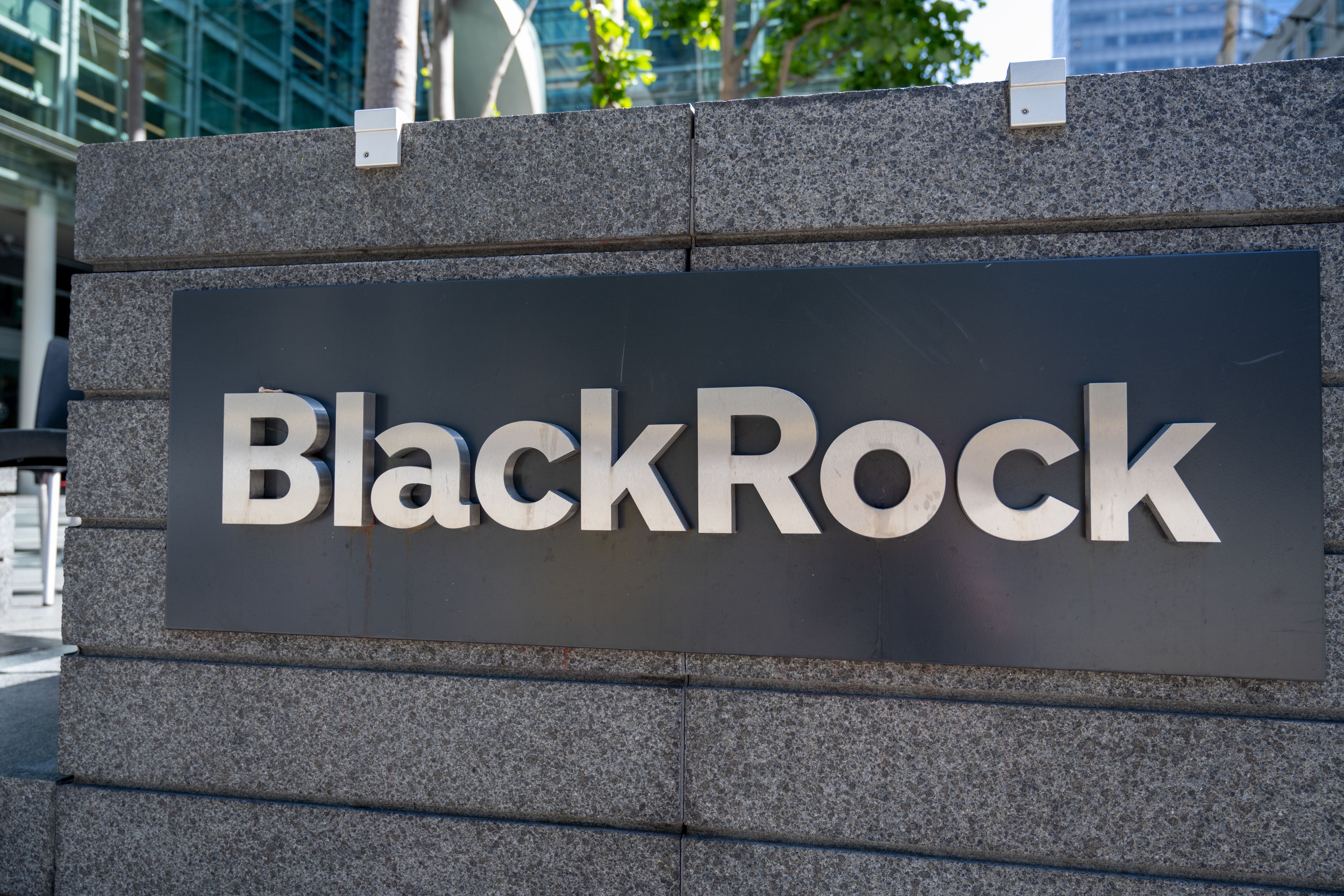BlackRock Weighs Tokenized ETFs on Blockchain in Push Beyond Treasuries