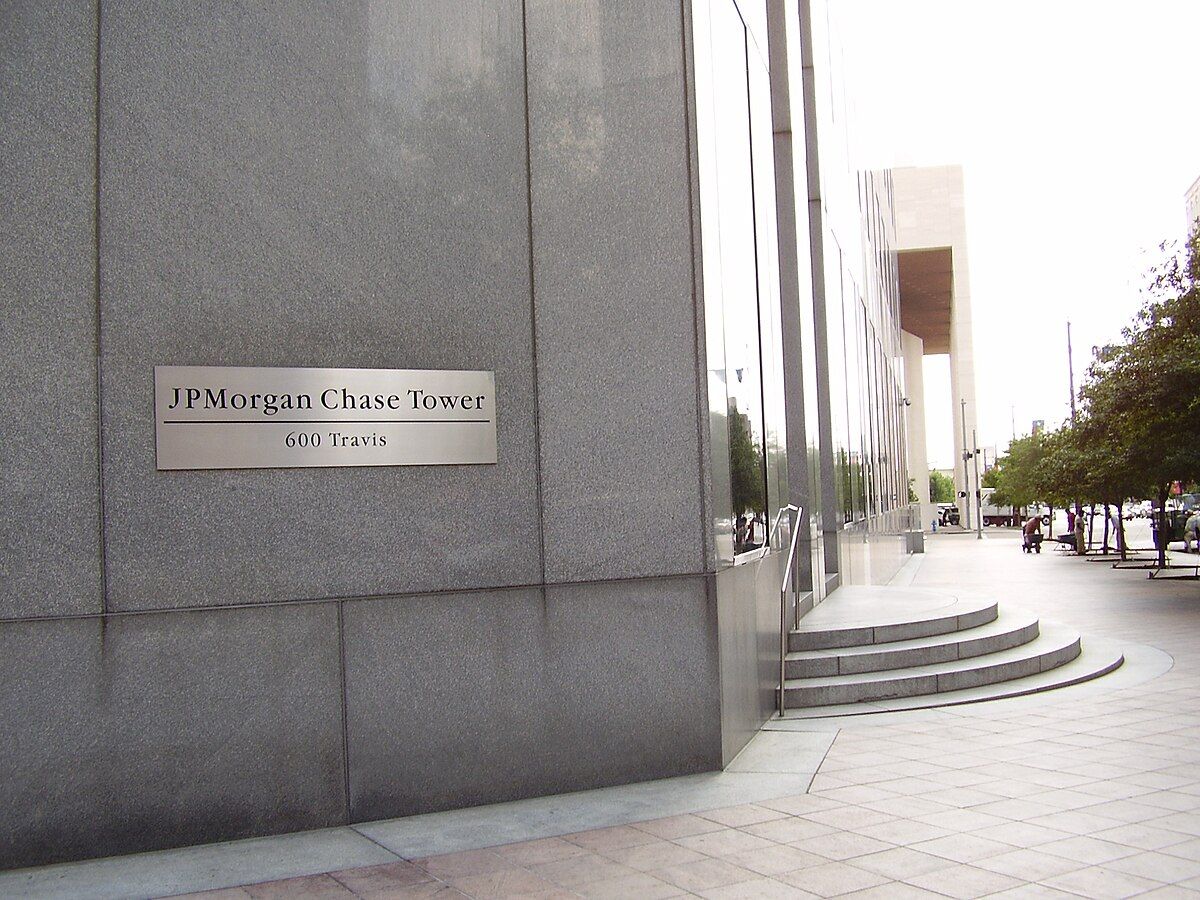 JPMorgan, Coinbase to Let Users Buy Crypto With Bank Accounts, Points, and  Cards