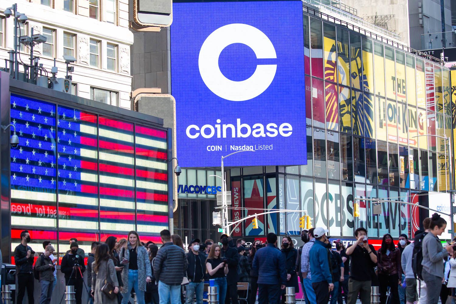 Coinbase Debuts Savings Product With 4% APY on USDC Deposits