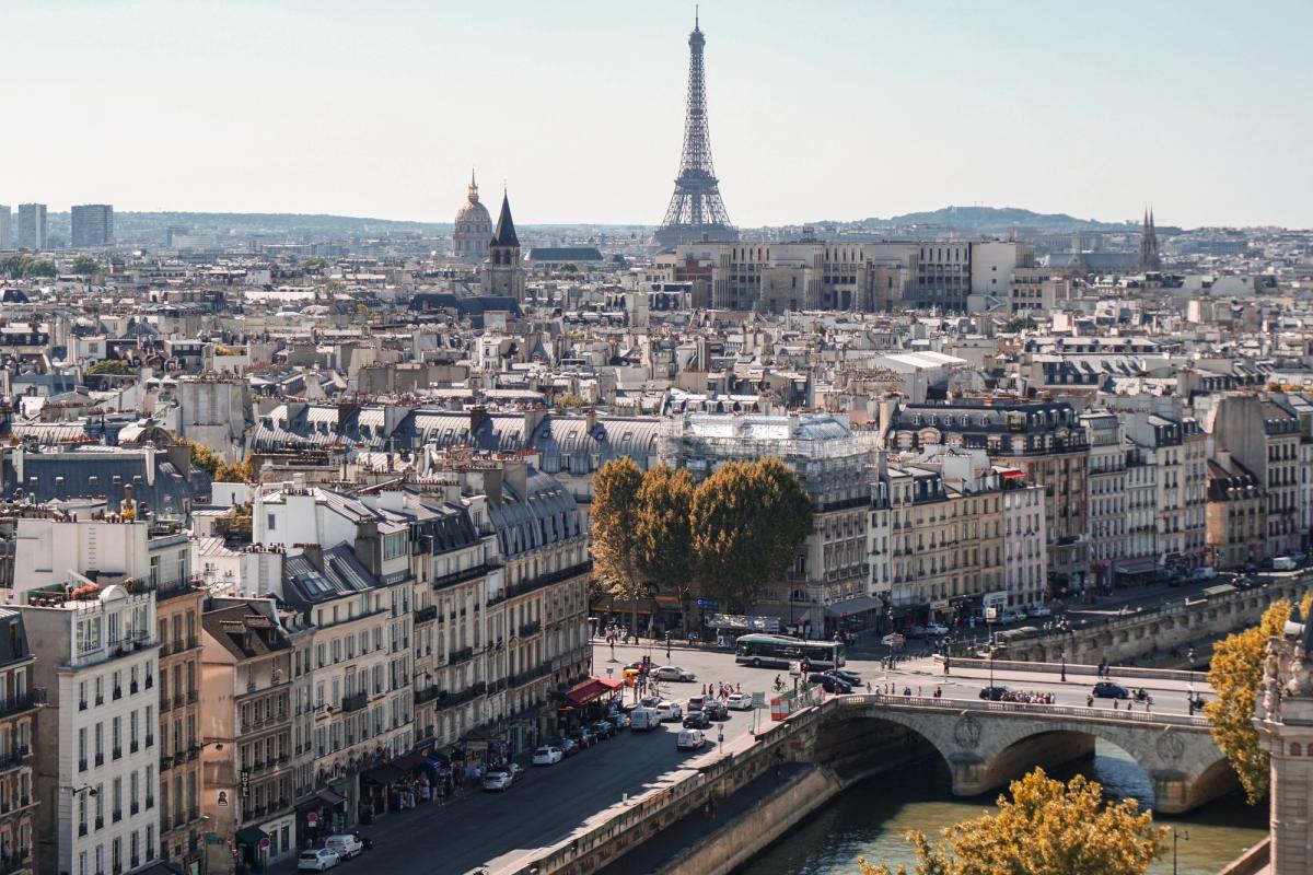 France's parliament approves vote to hit stablecoin trades with 31%.