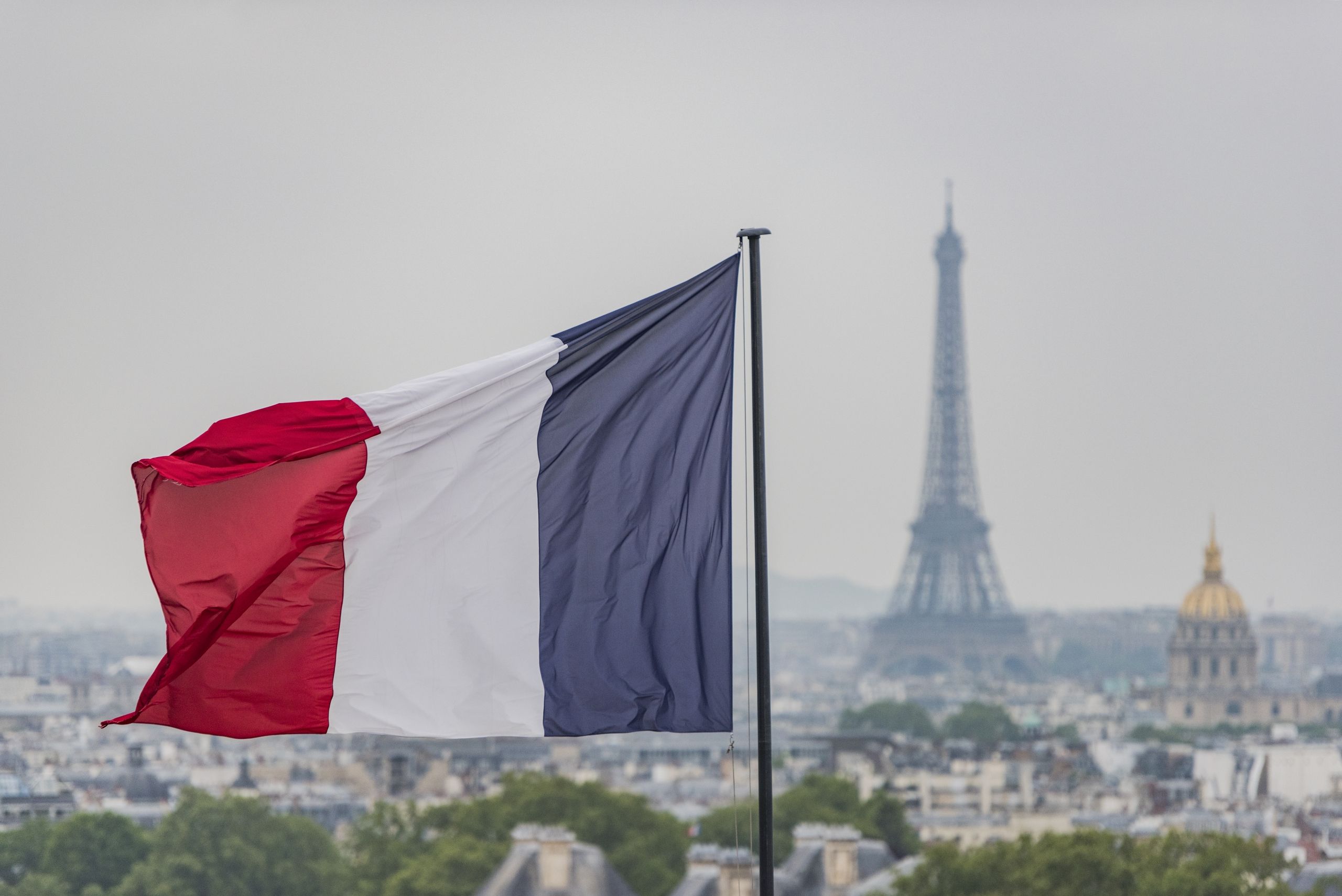 Coinhouse Wins First Crypto License From French Regulator