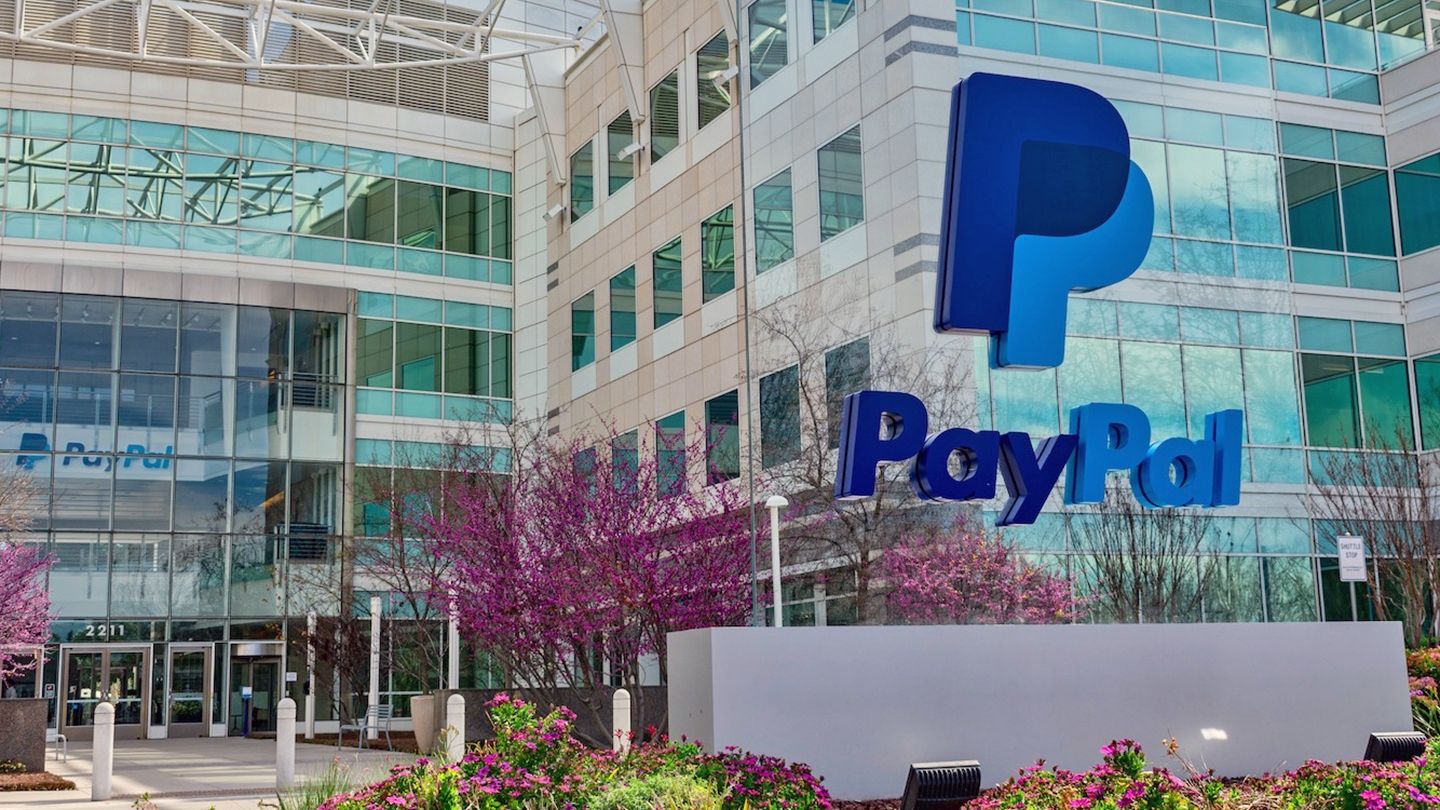 PayPal's Stablecoin Hits $1B Market Cap as Incentives Boost Activity on Solana