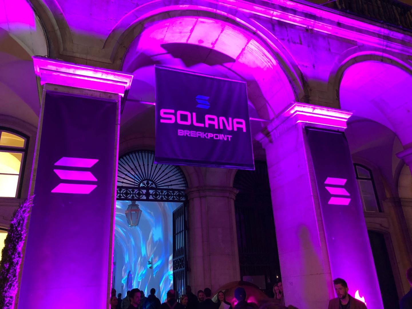 A Nasdaq-Listed Firm Raises $1.65B to Launch Solana Treasury, Shares Surge 128% A Nasdaq-Listed Firm Raises $1.65B to Launch Solana Treasury, Shares Surge 128%