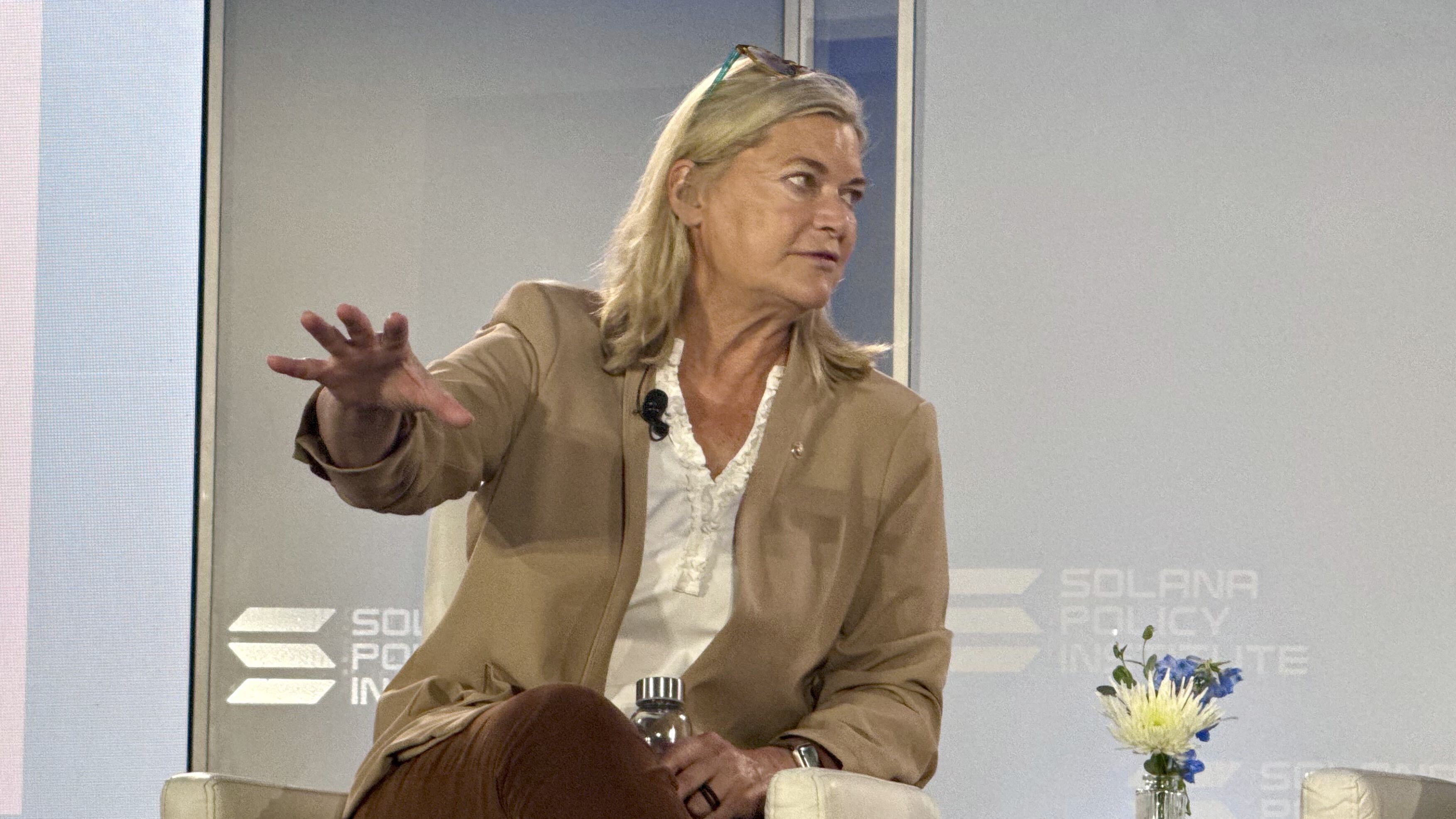 Senator Lummis Stalls on New Crypto Clarity Act Changes