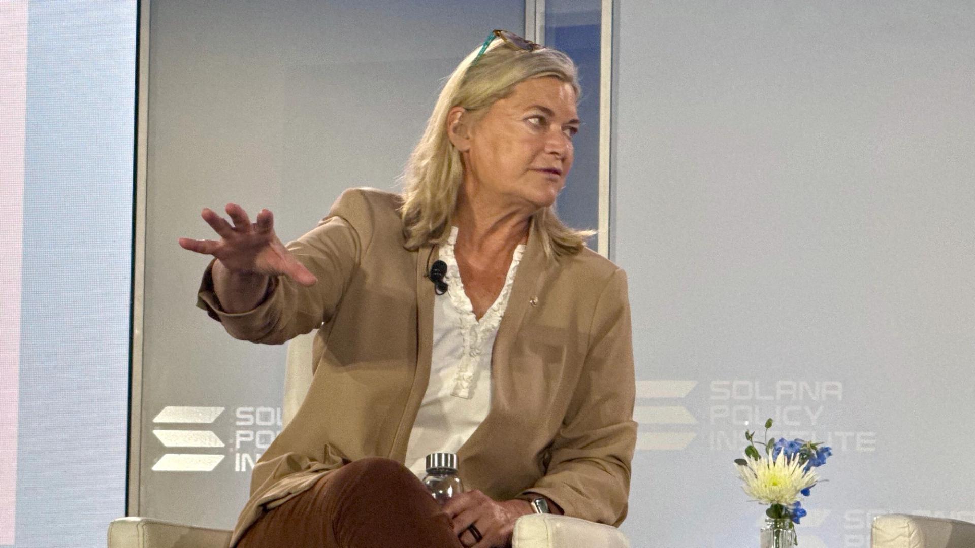 Senator Lummis Stalls on New Crypto Clarity Act Changes