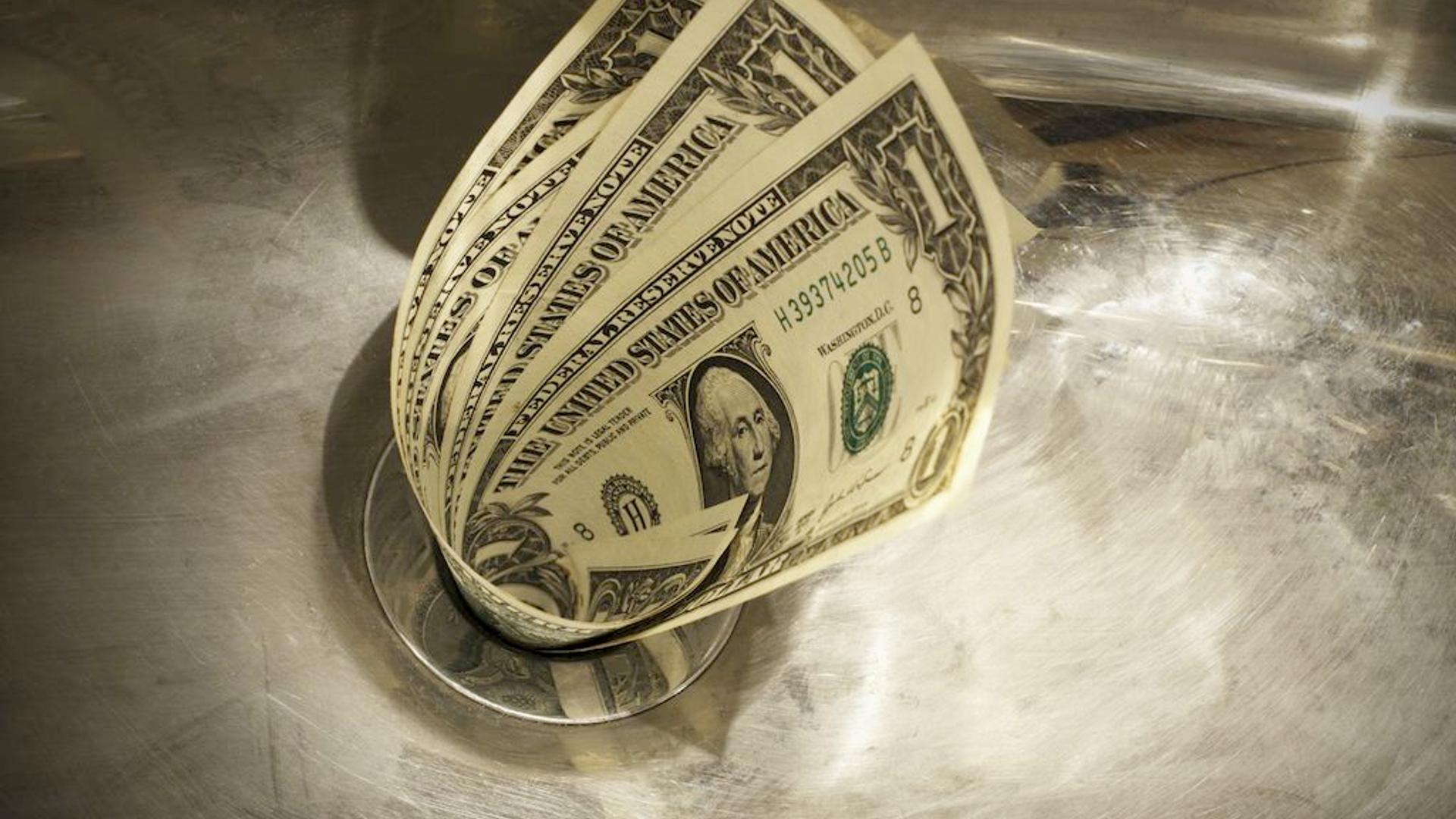 Bearish crypto bets lose record $2.7 billion as bitcoin surges toward $70,000