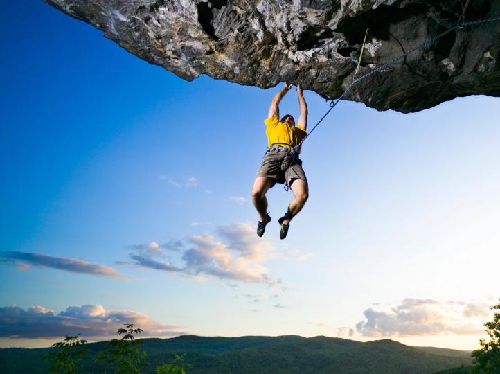 Bitcoin Supera Ouro: Relação BTC/Ouro Reverte Queda e Aponta Para 16 Onças