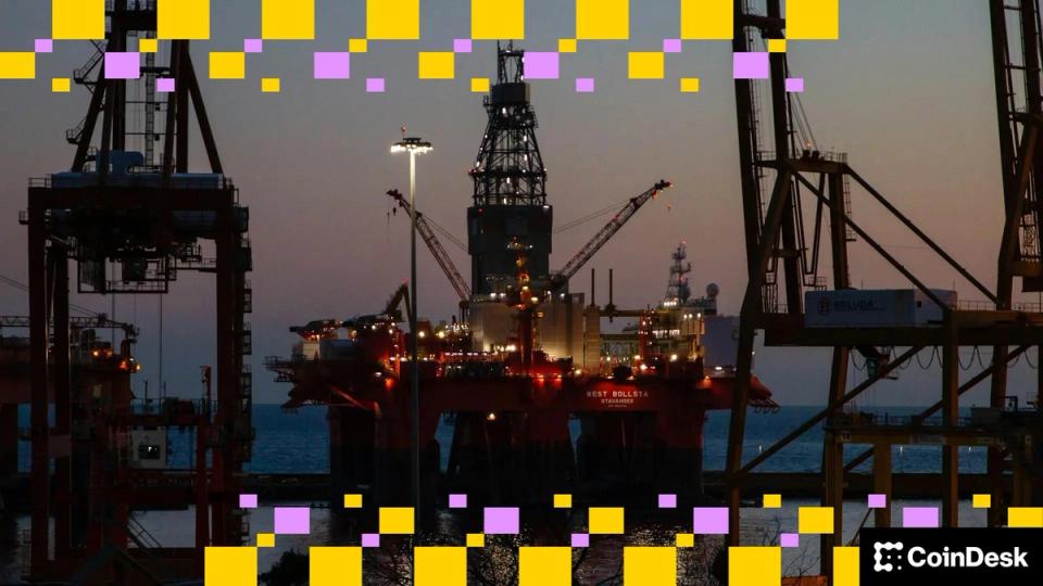 Bitcoin Abaixo de US$ 70.000: Petróleo e Fed Pressionam Ativos de Risco!