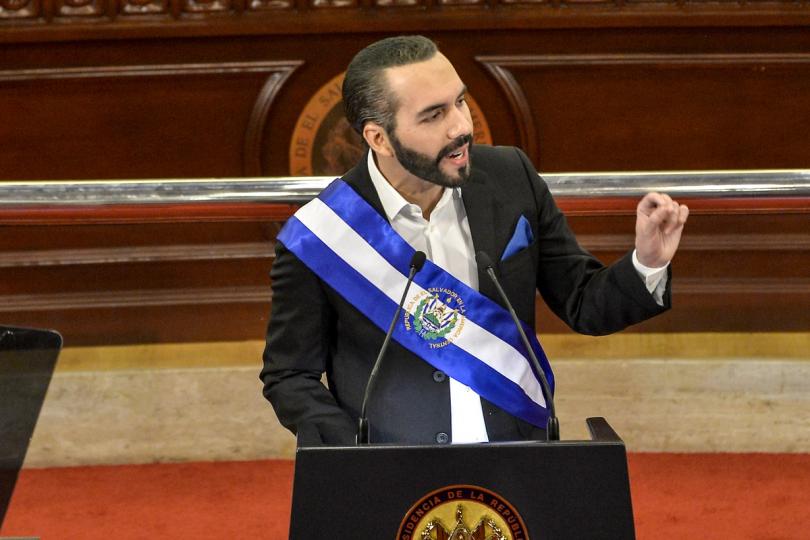 El Salvador Buys 1,090 BTC as Prices Drop and IMF Pressure Mounts