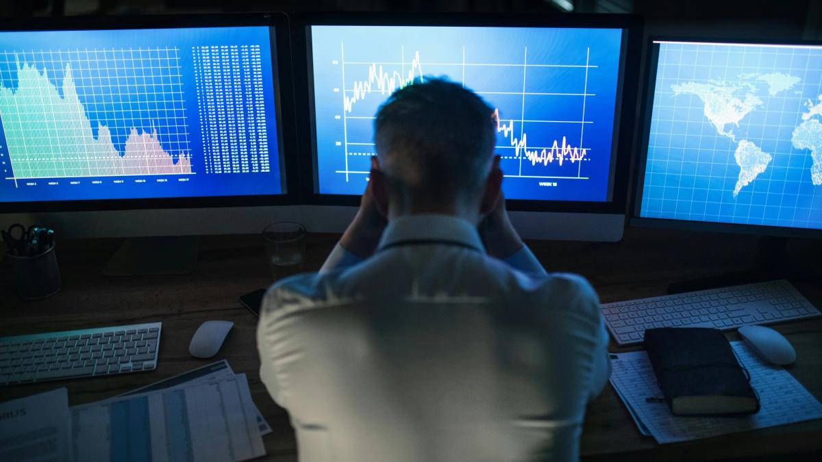 Crypto going through a massive dot-com style shakeout as over 100 projects fold
