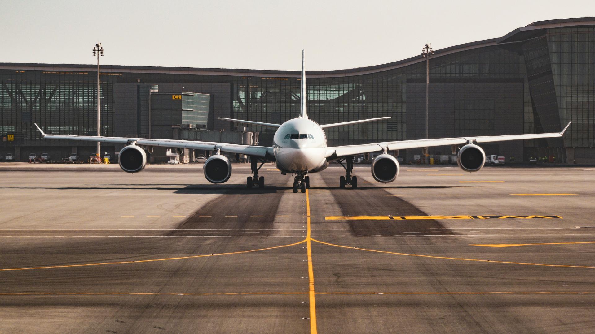 FlightAware撤诉Kalshi:航班延误预测市场未起飞,数据揭示真相